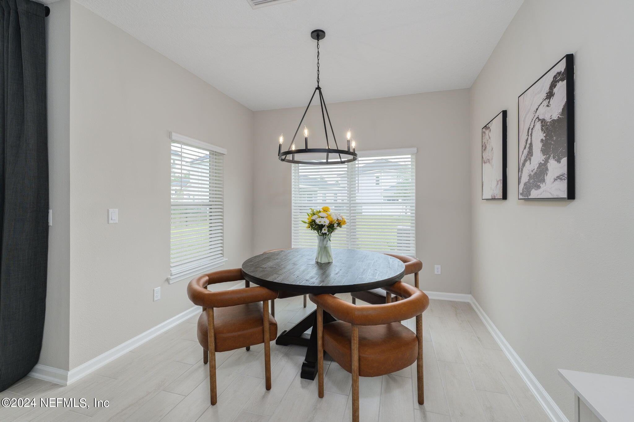 33 PINZON Place