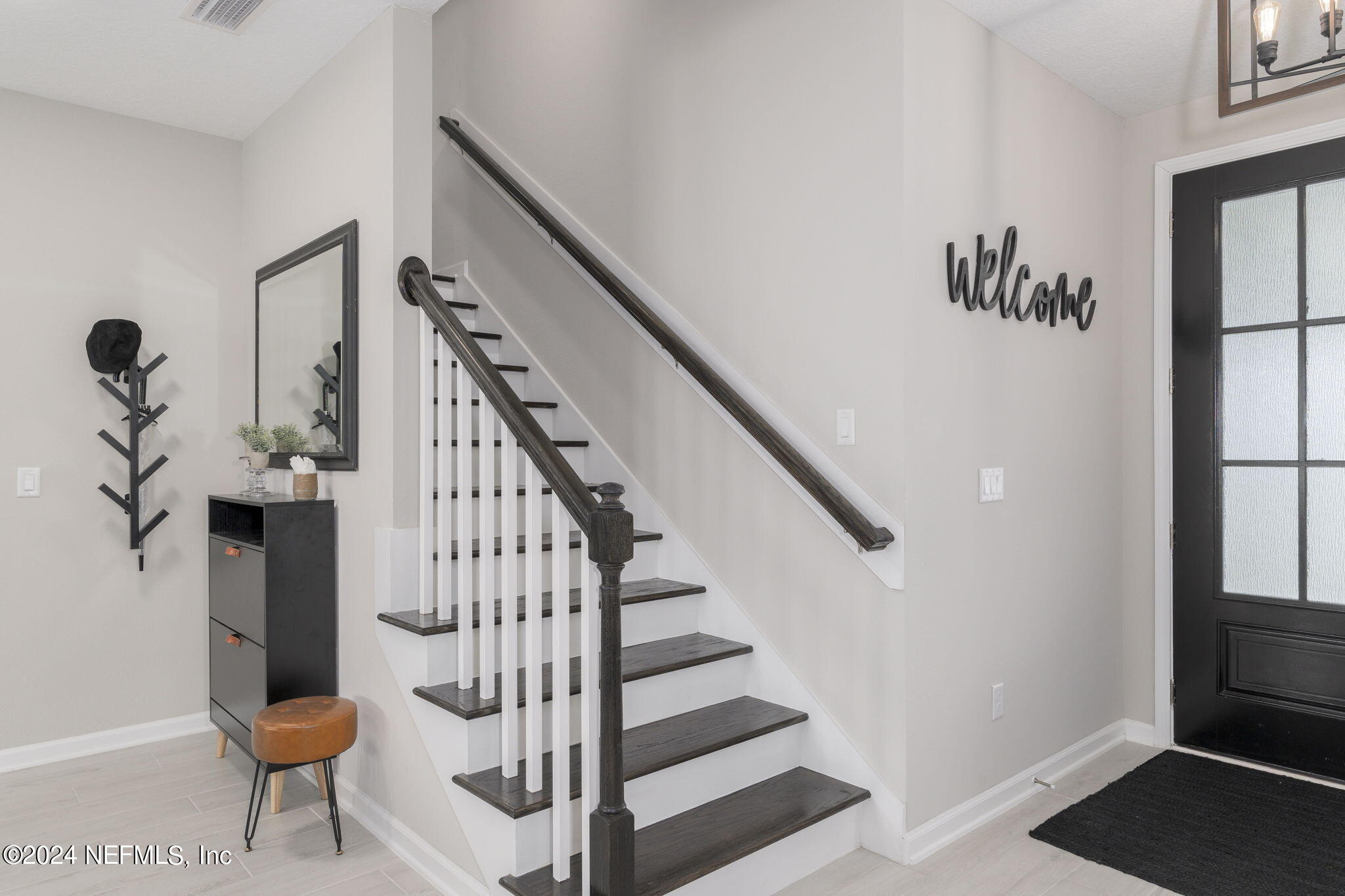 33 PINZON Place