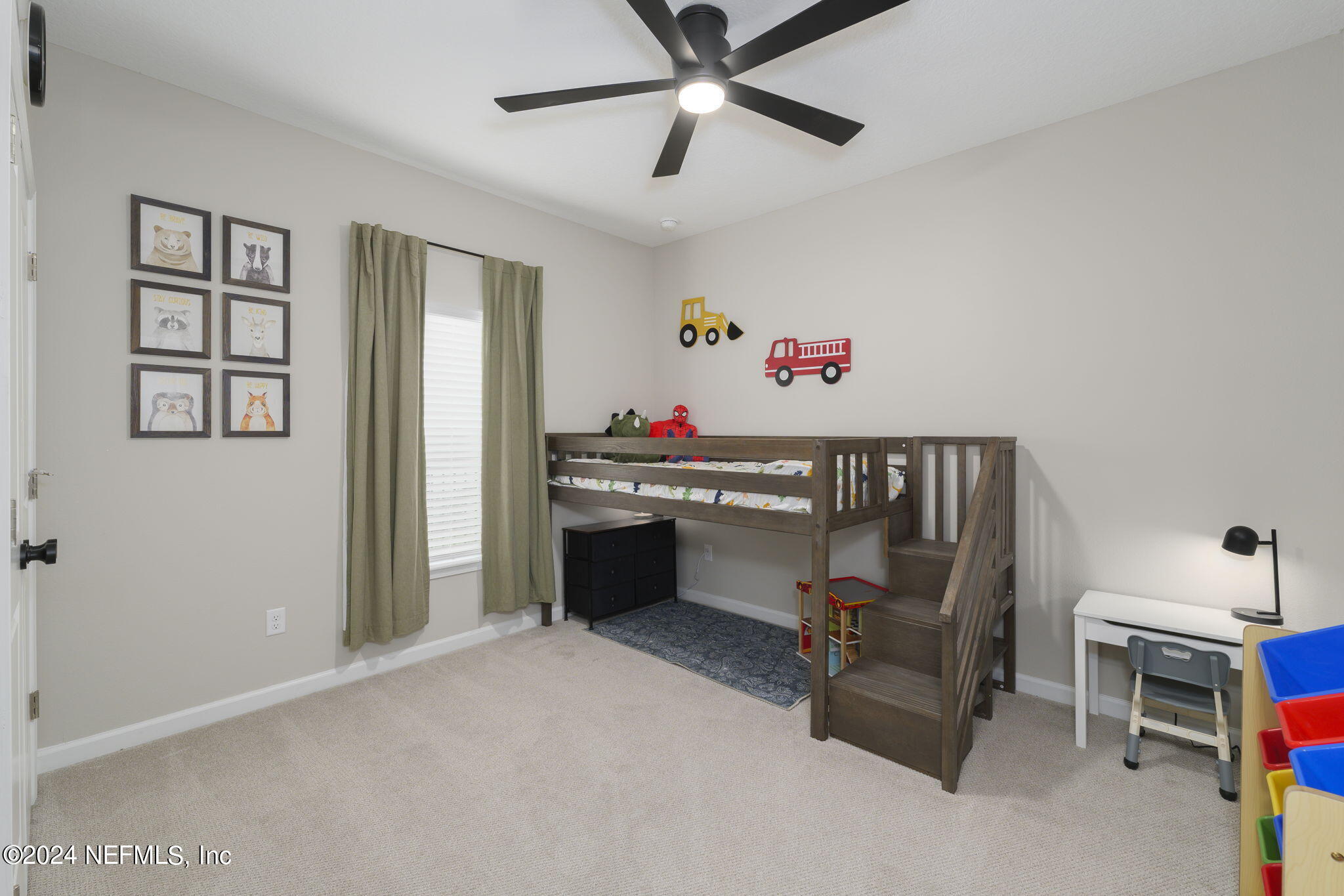 33 PINZON Place