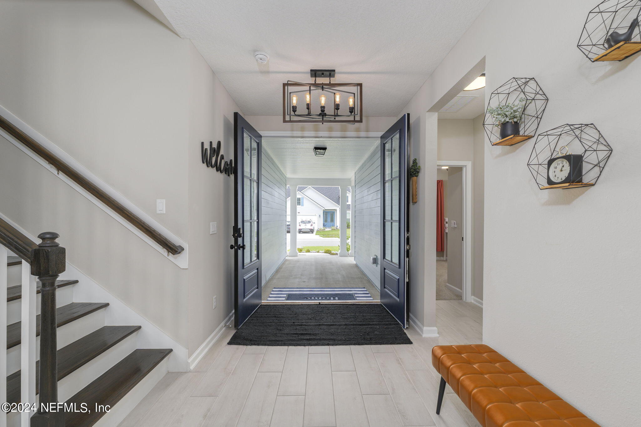 33 PINZON Place