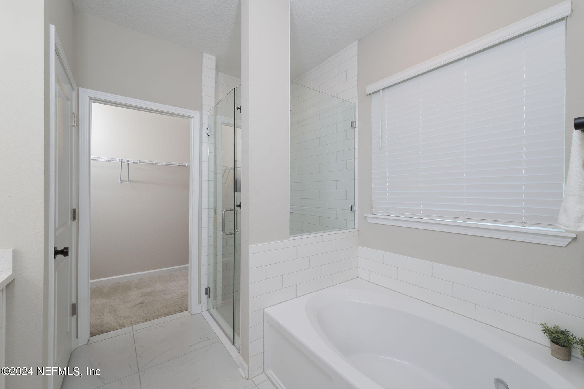 33 PINZON Place