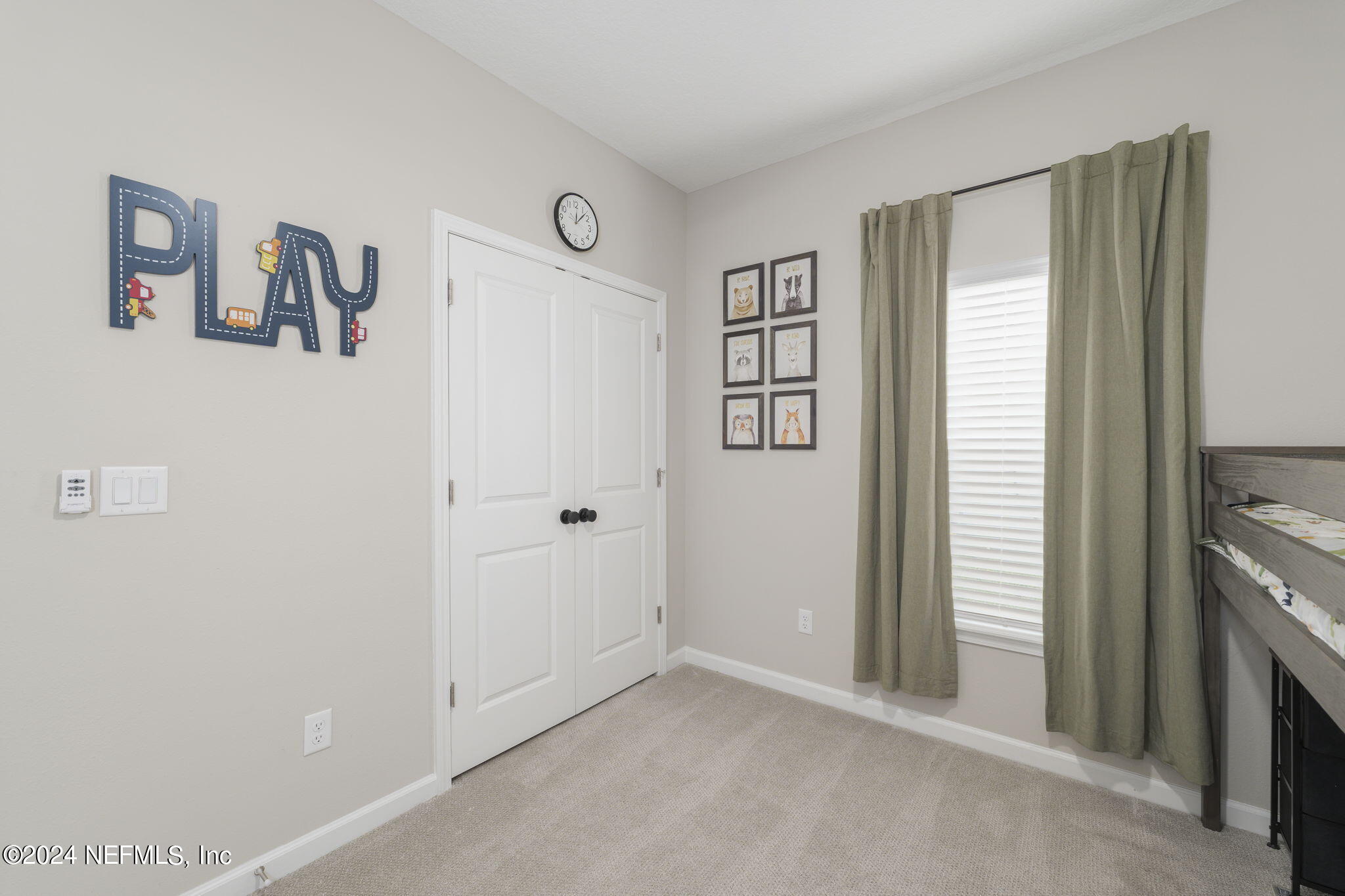 33 PINZON Place