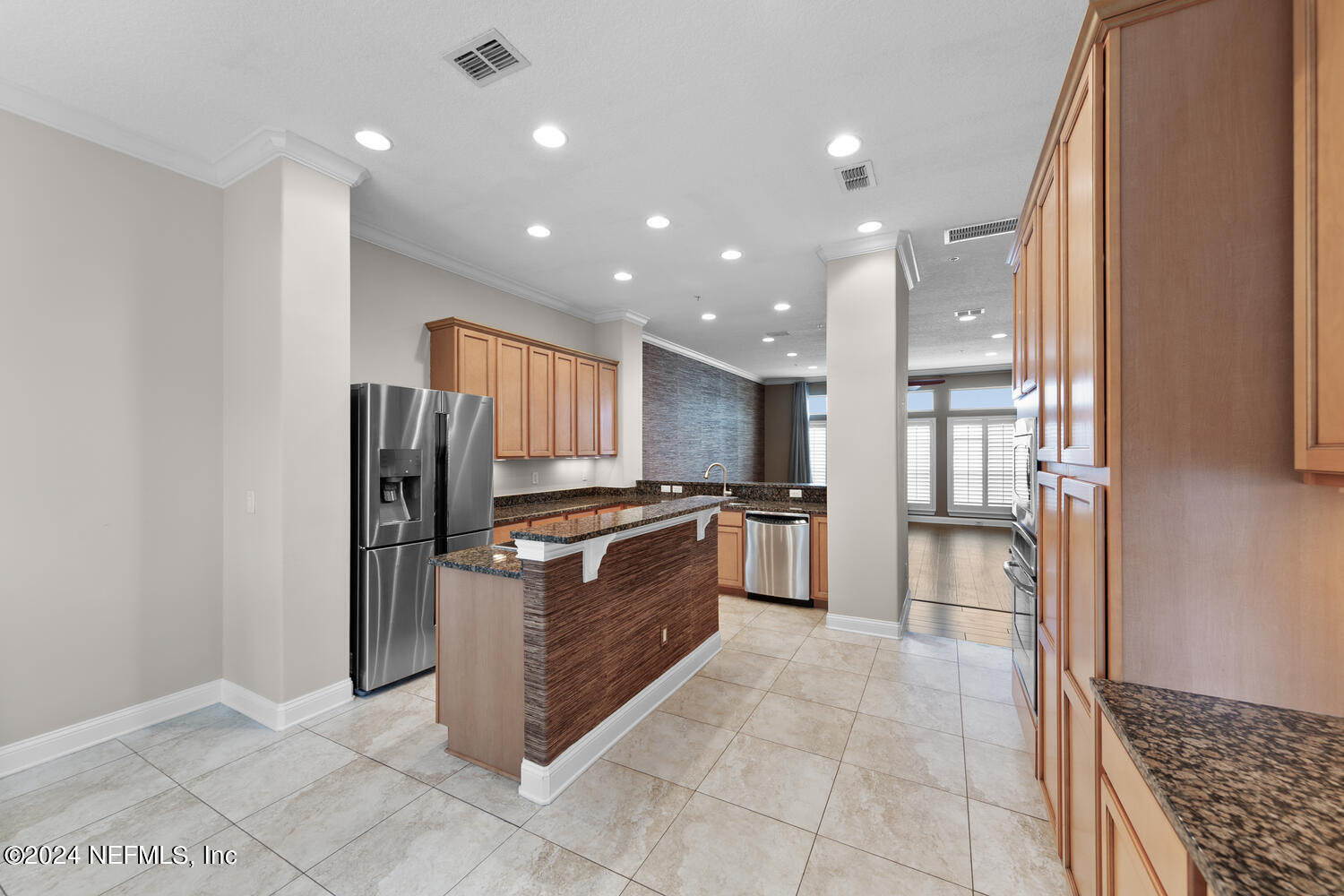 310 2ND Street S, 4