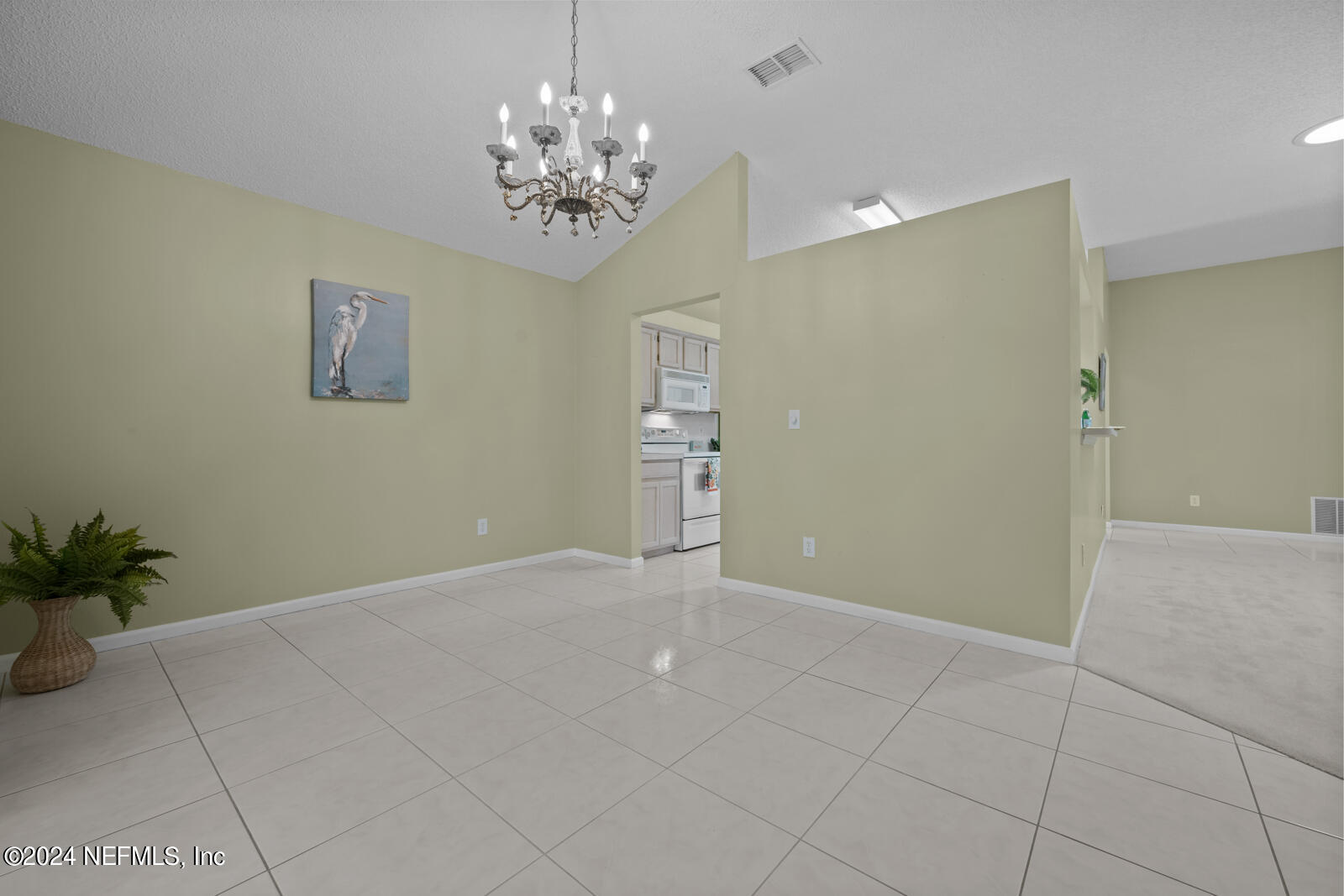 3732 SEA HAWK Street E