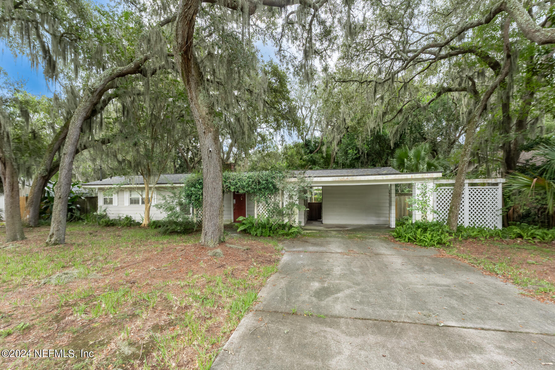 1607 FOREST Avenue
