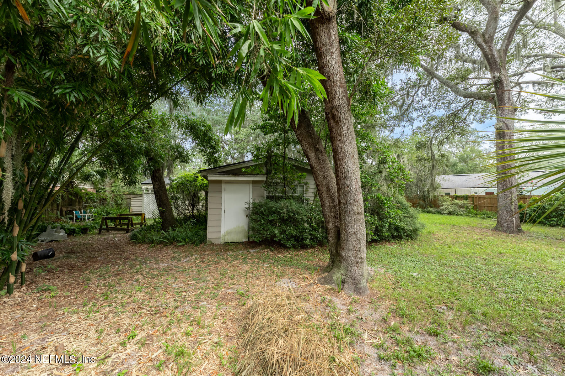 1607 FOREST Avenue