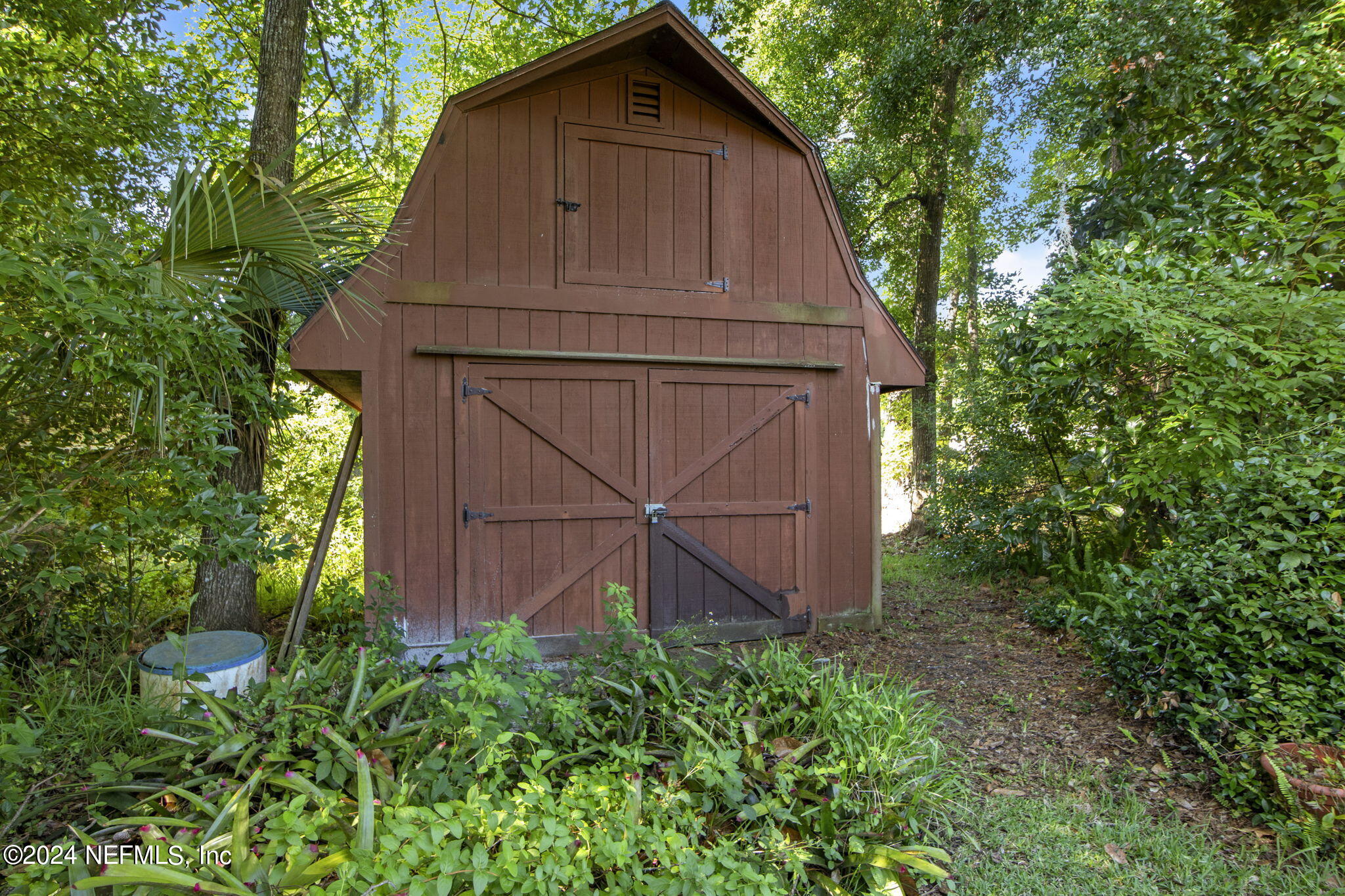 732 WINFRED Place