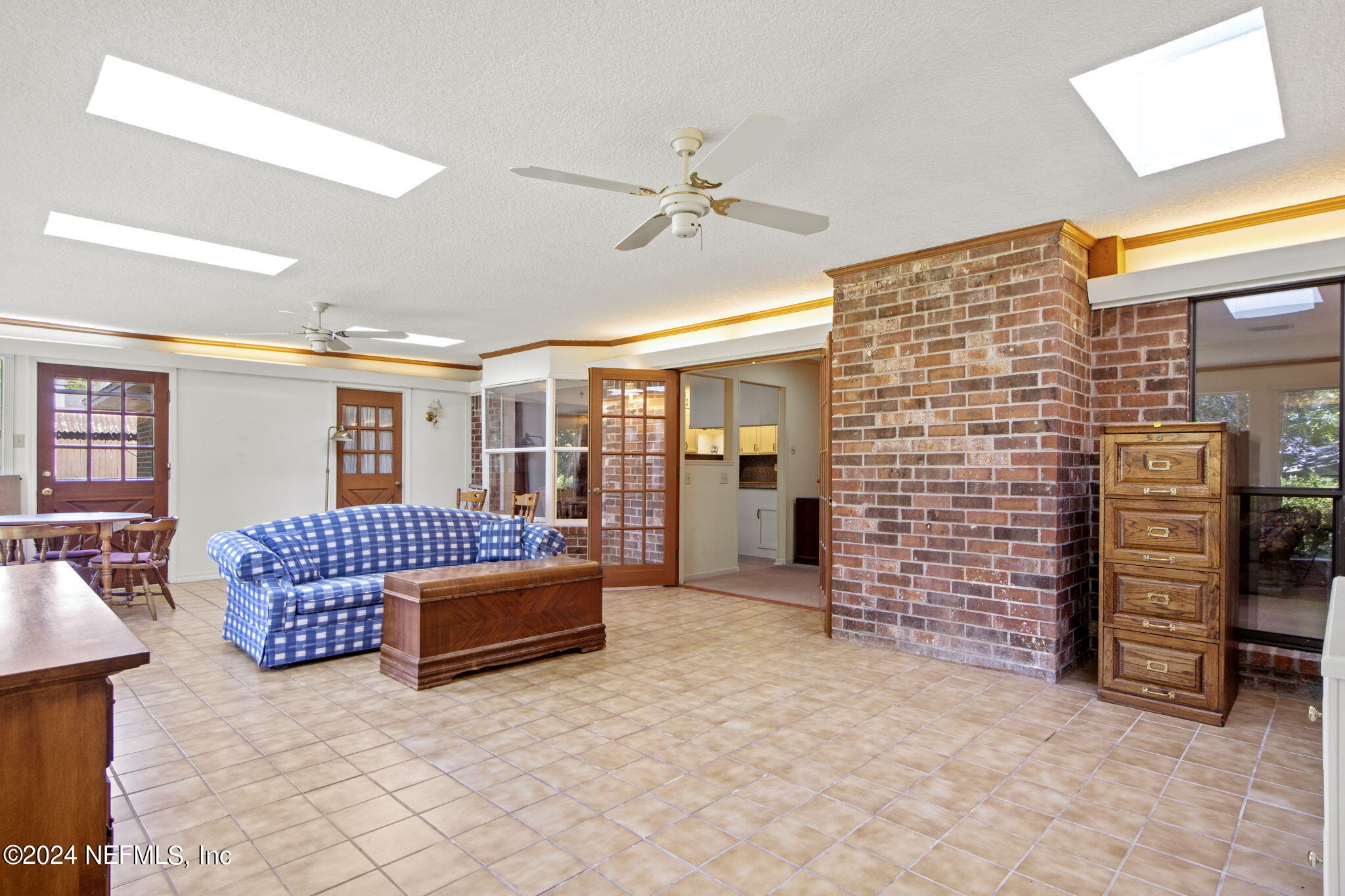 732 WINFRED Place