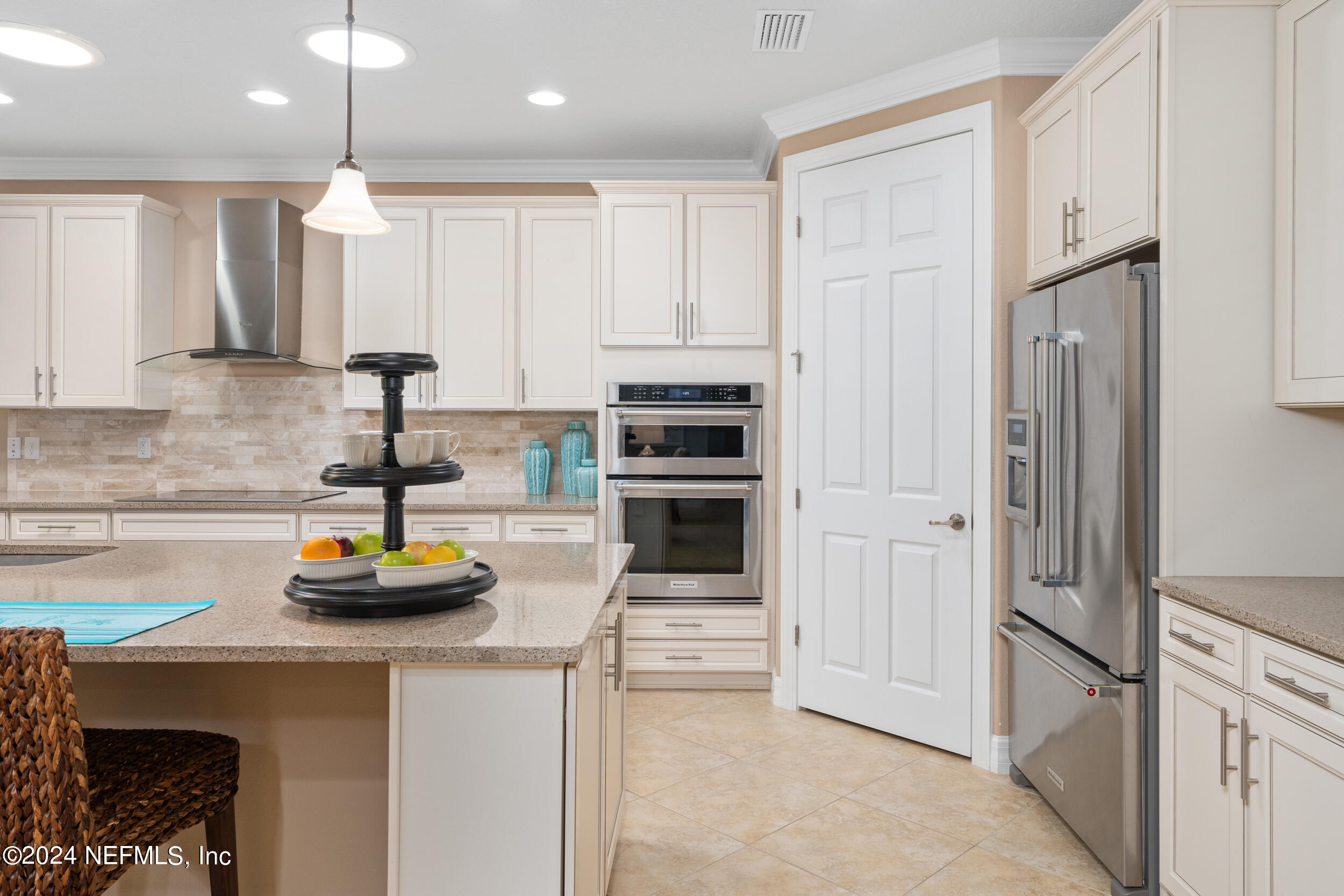 121 WOODGROVE Court