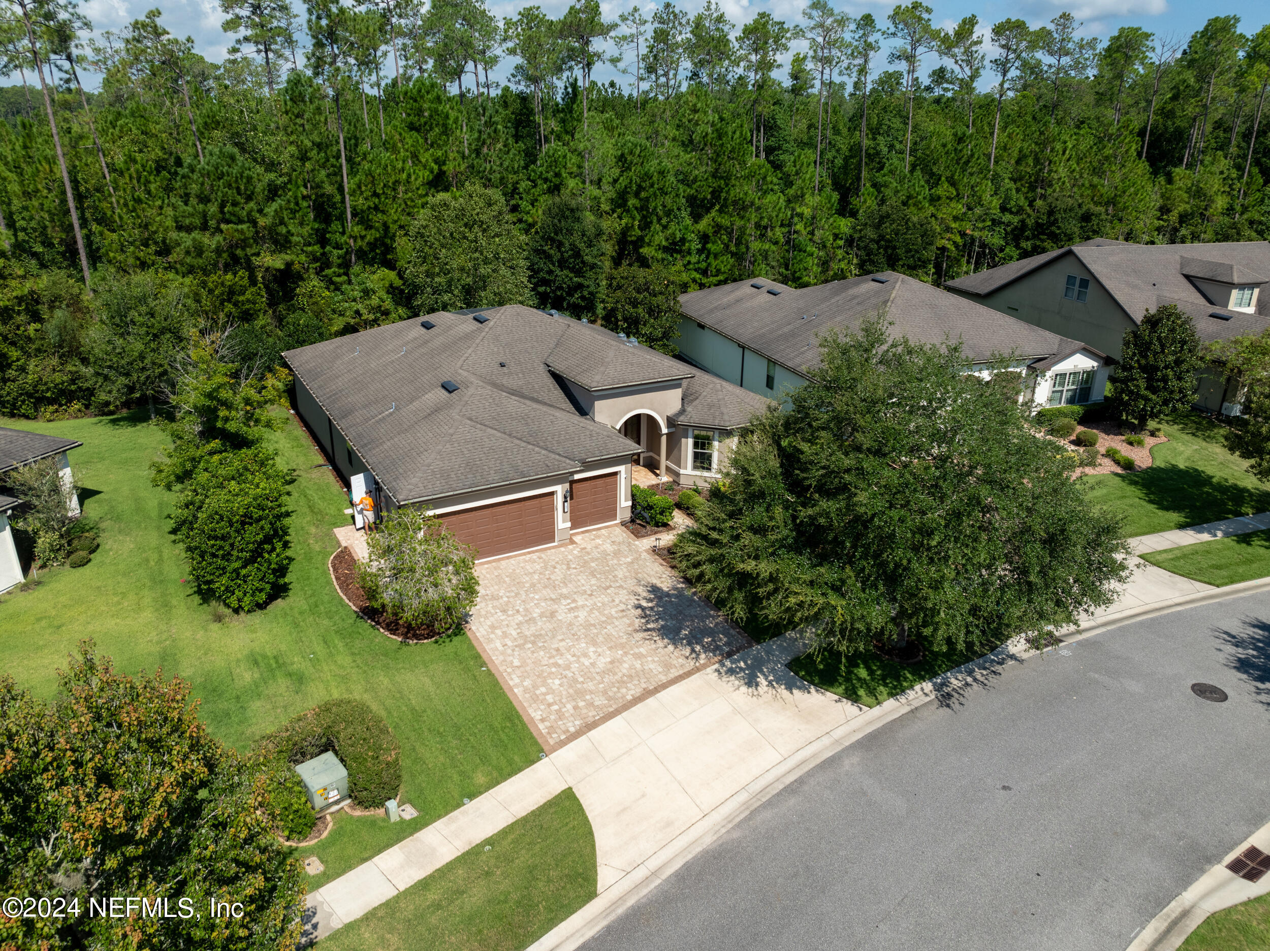 121 WOODGROVE Court