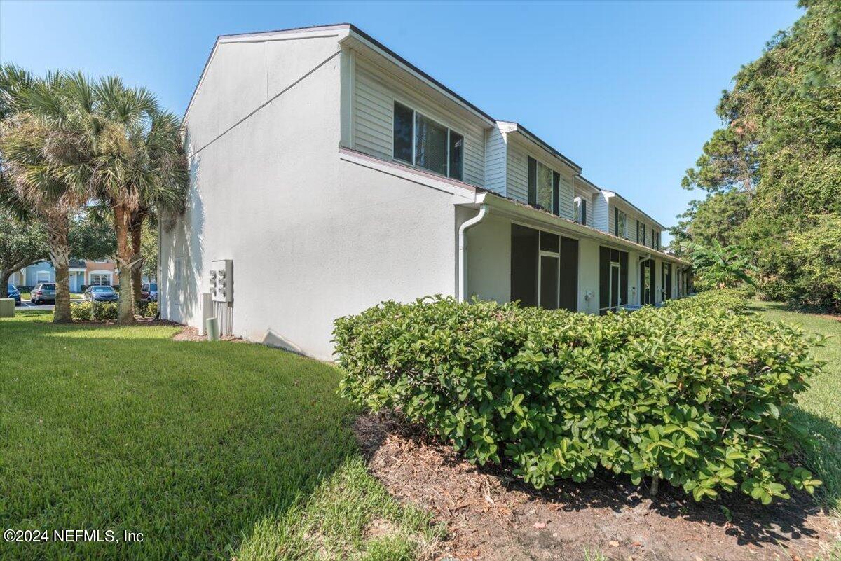 12311 KENSINGTON LAKES Drive, 906