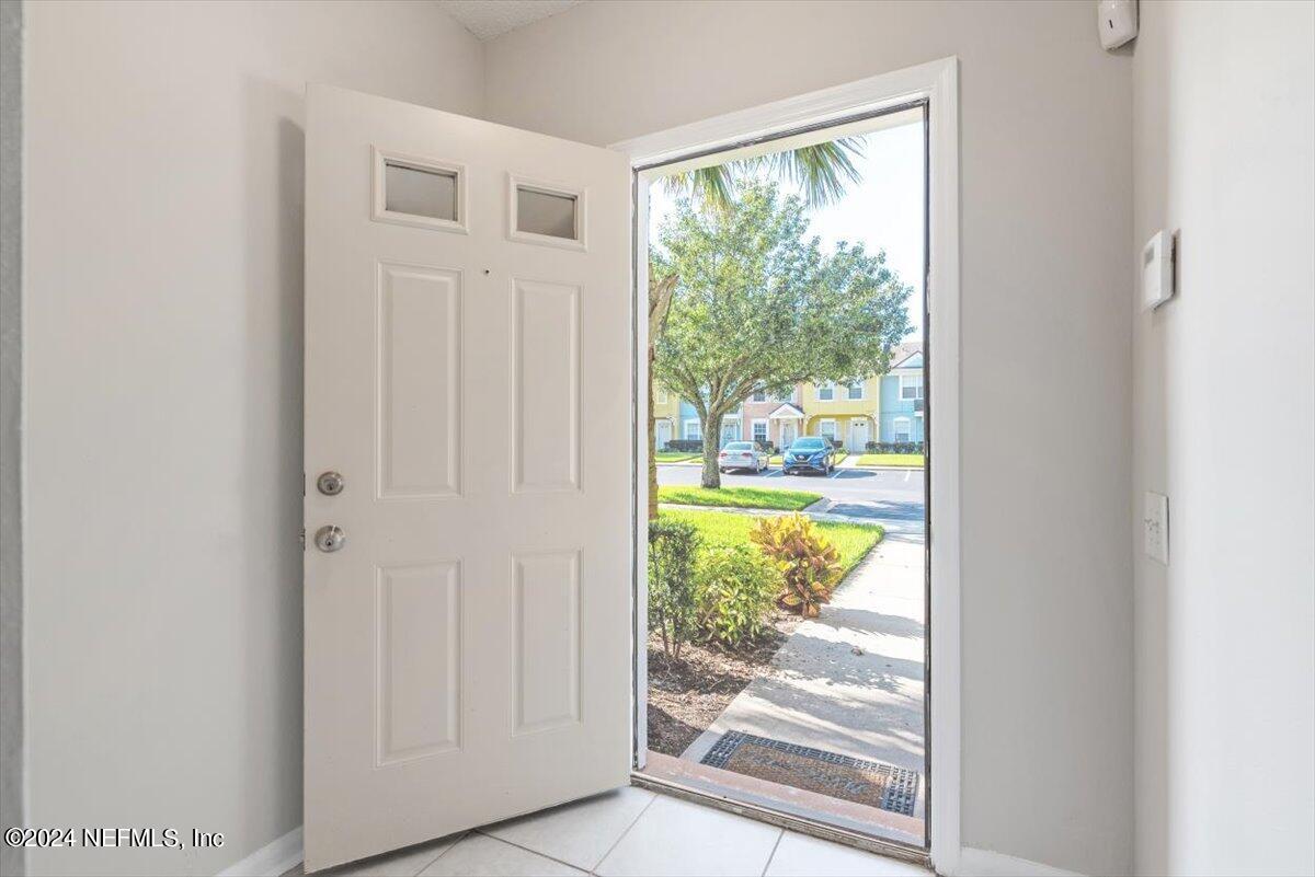 12311 KENSINGTON LAKES Drive, 906