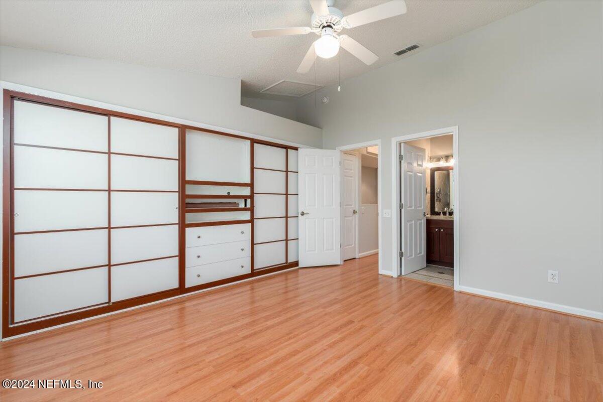 12311 KENSINGTON LAKES Drive, 906
