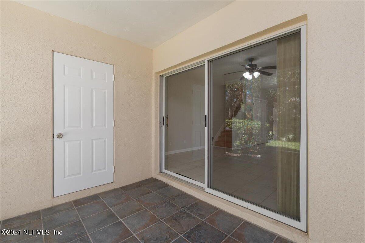 12311 KENSINGTON LAKES Drive, 906