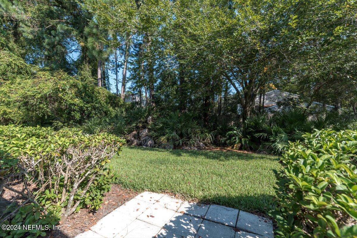 12311 KENSINGTON LAKES Drive, 906