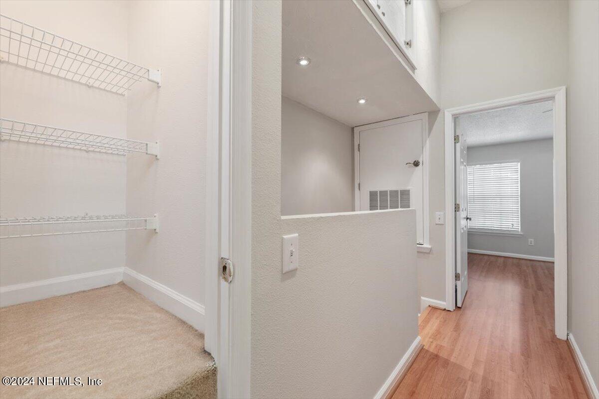 12311 KENSINGTON LAKES Drive, 906