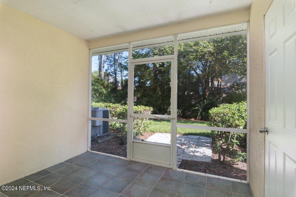 12311 KENSINGTON LAKES Drive, 906