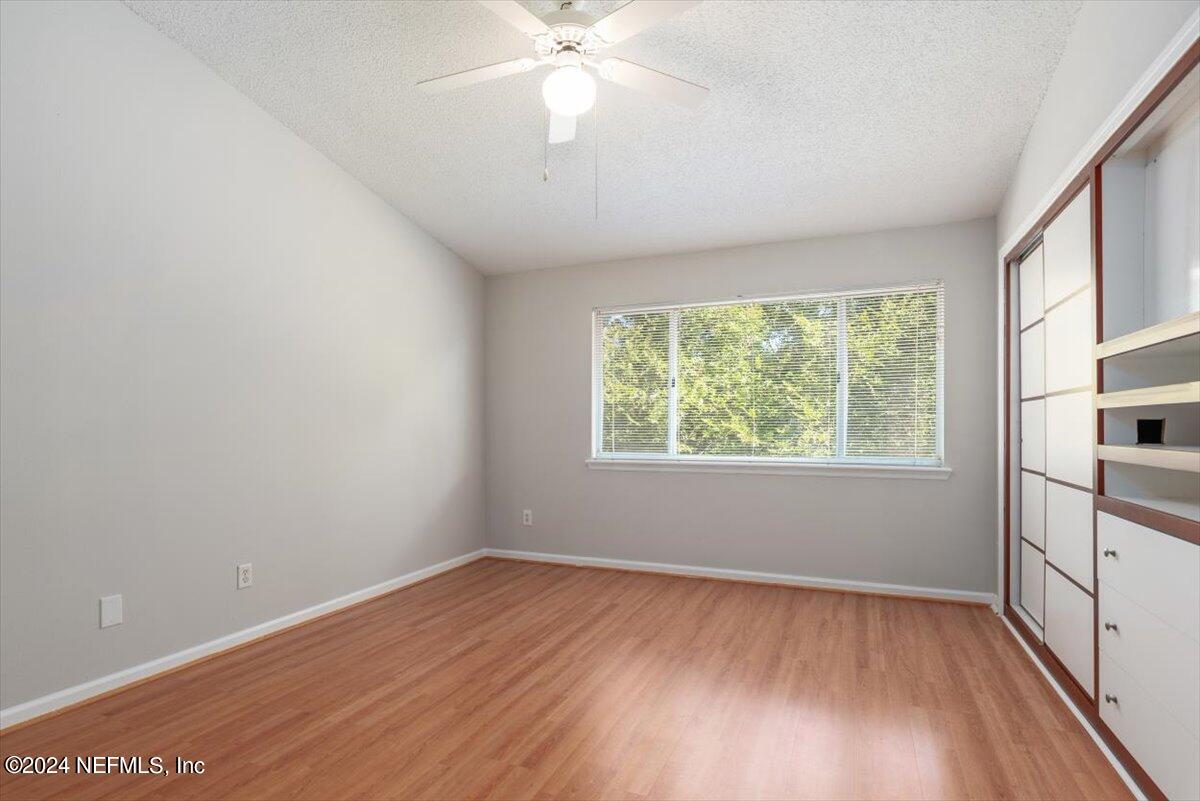 12311 KENSINGTON LAKES Drive, 906