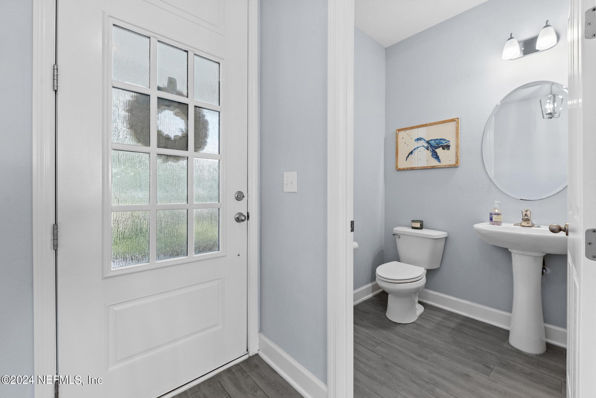 393 VISTA LAKE Circle