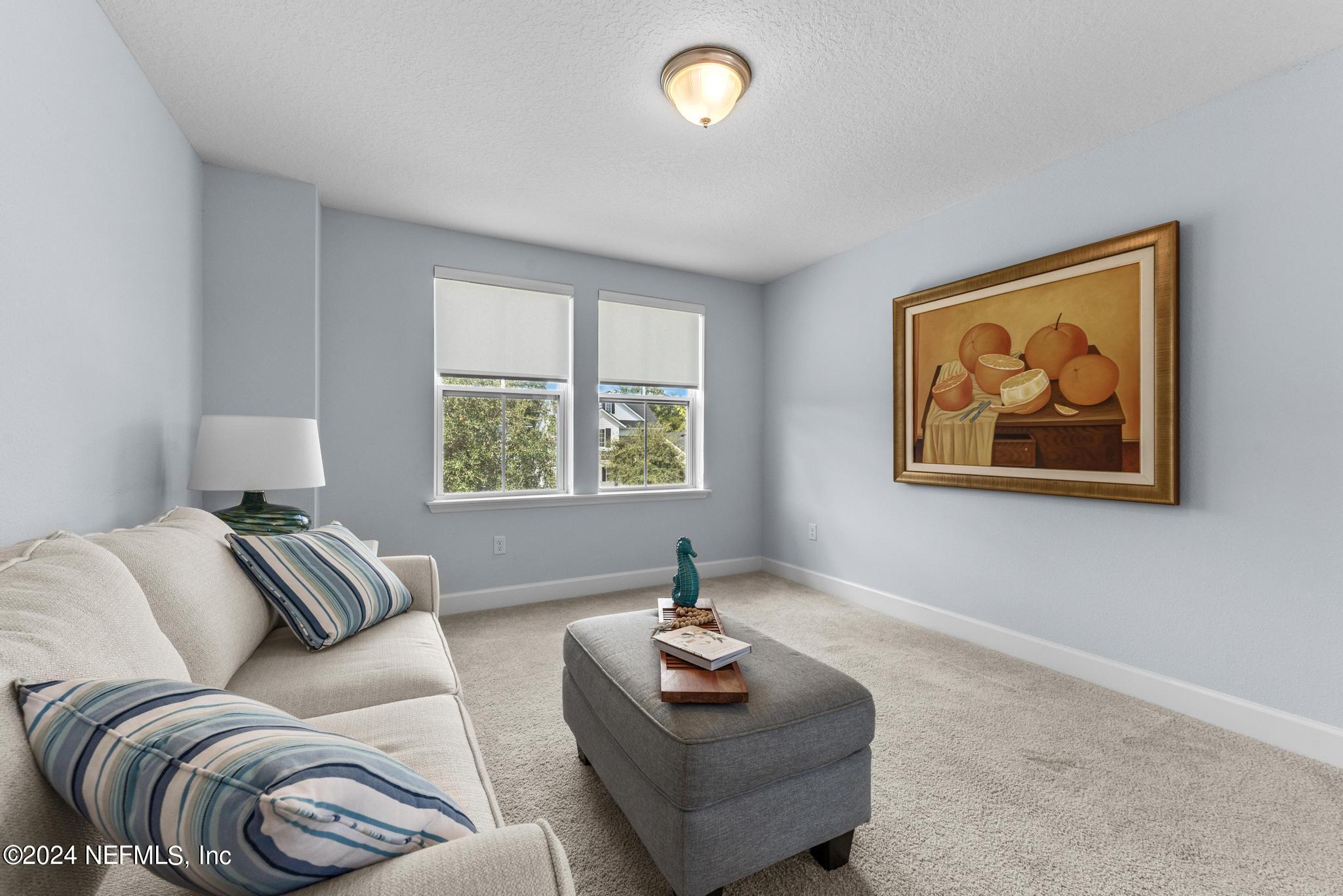 393 VISTA LAKE Circle