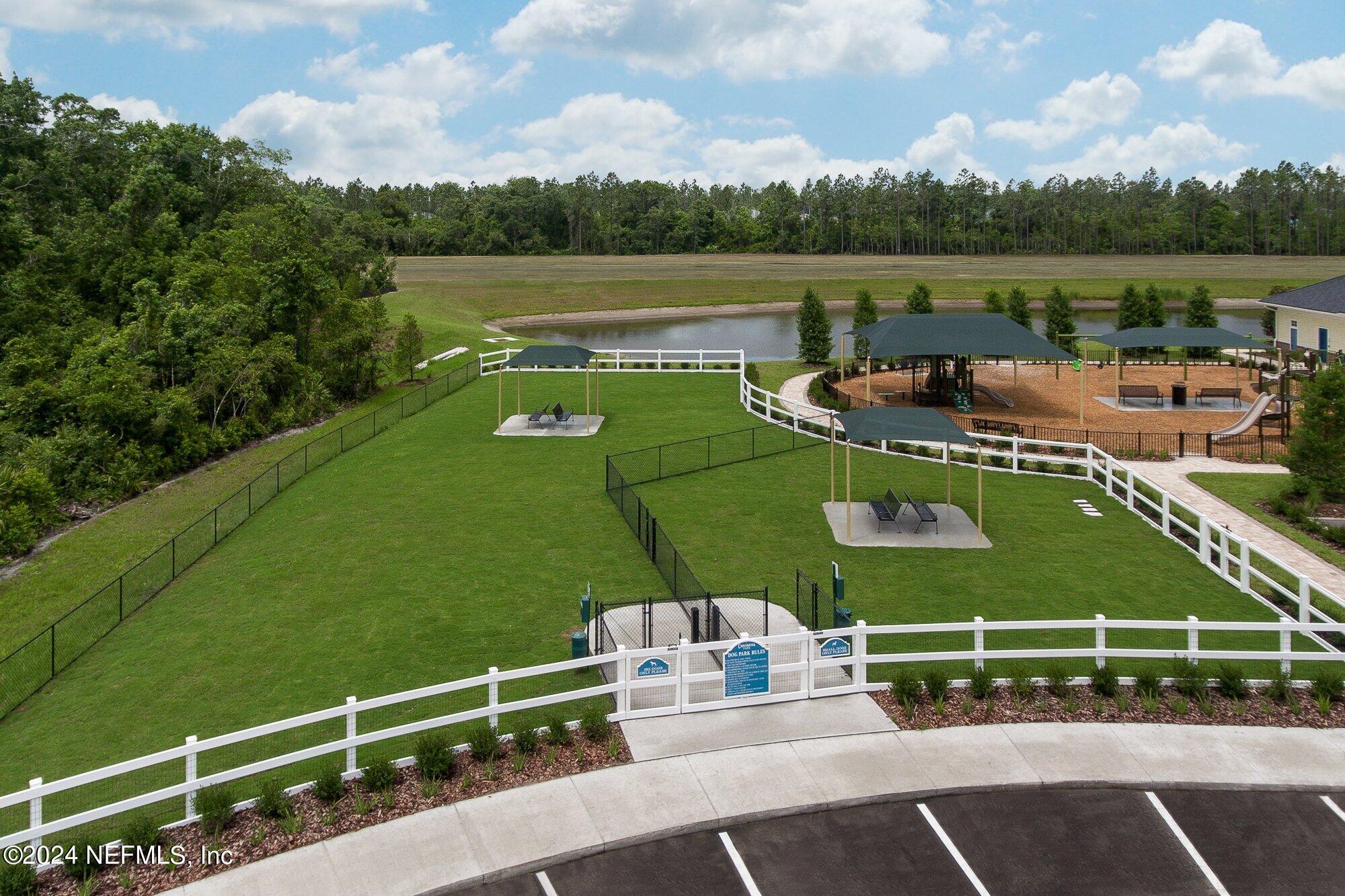 393 VISTA LAKE Circle