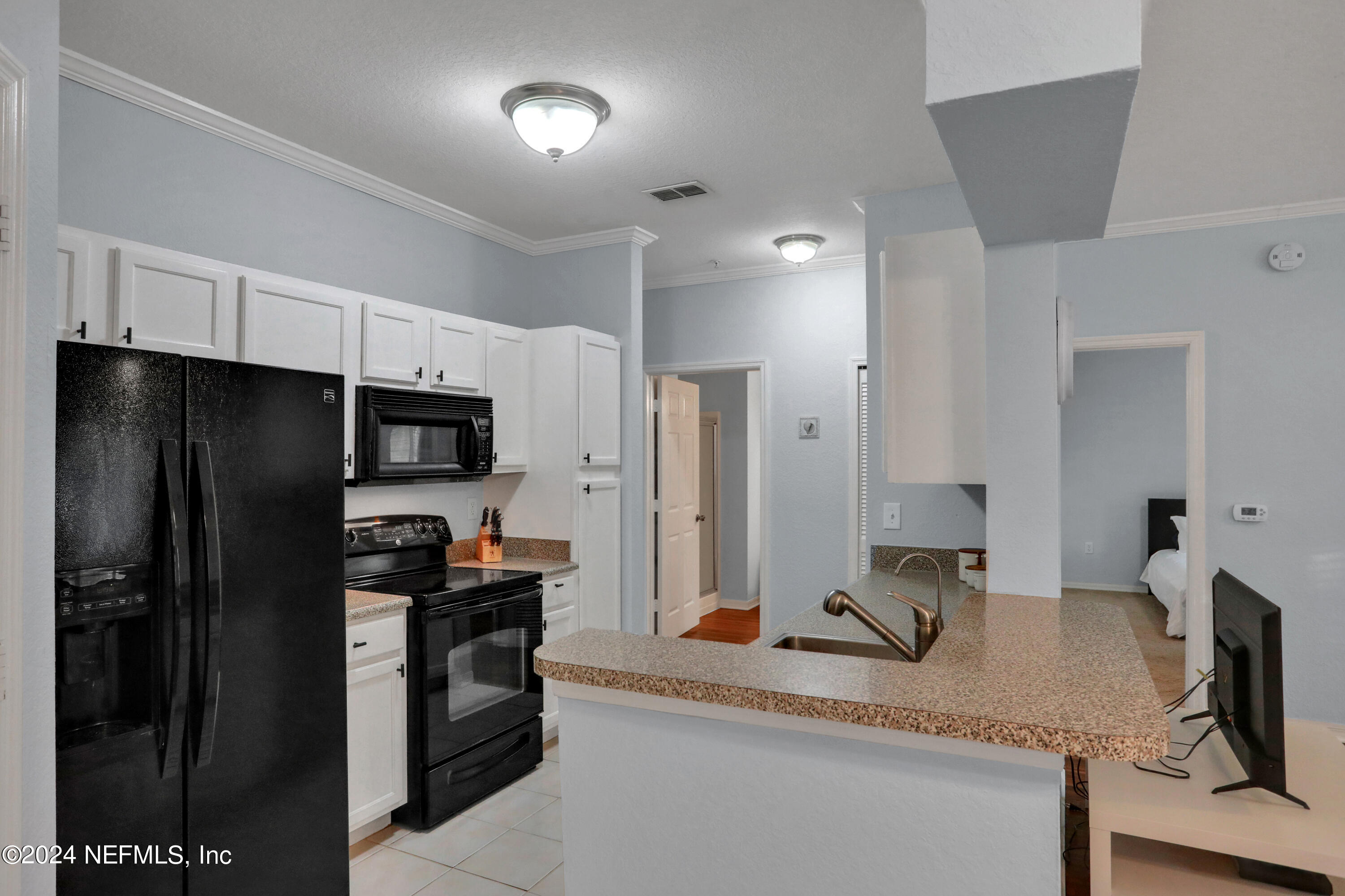 7800 POINT MEADOWS Drive, 1111