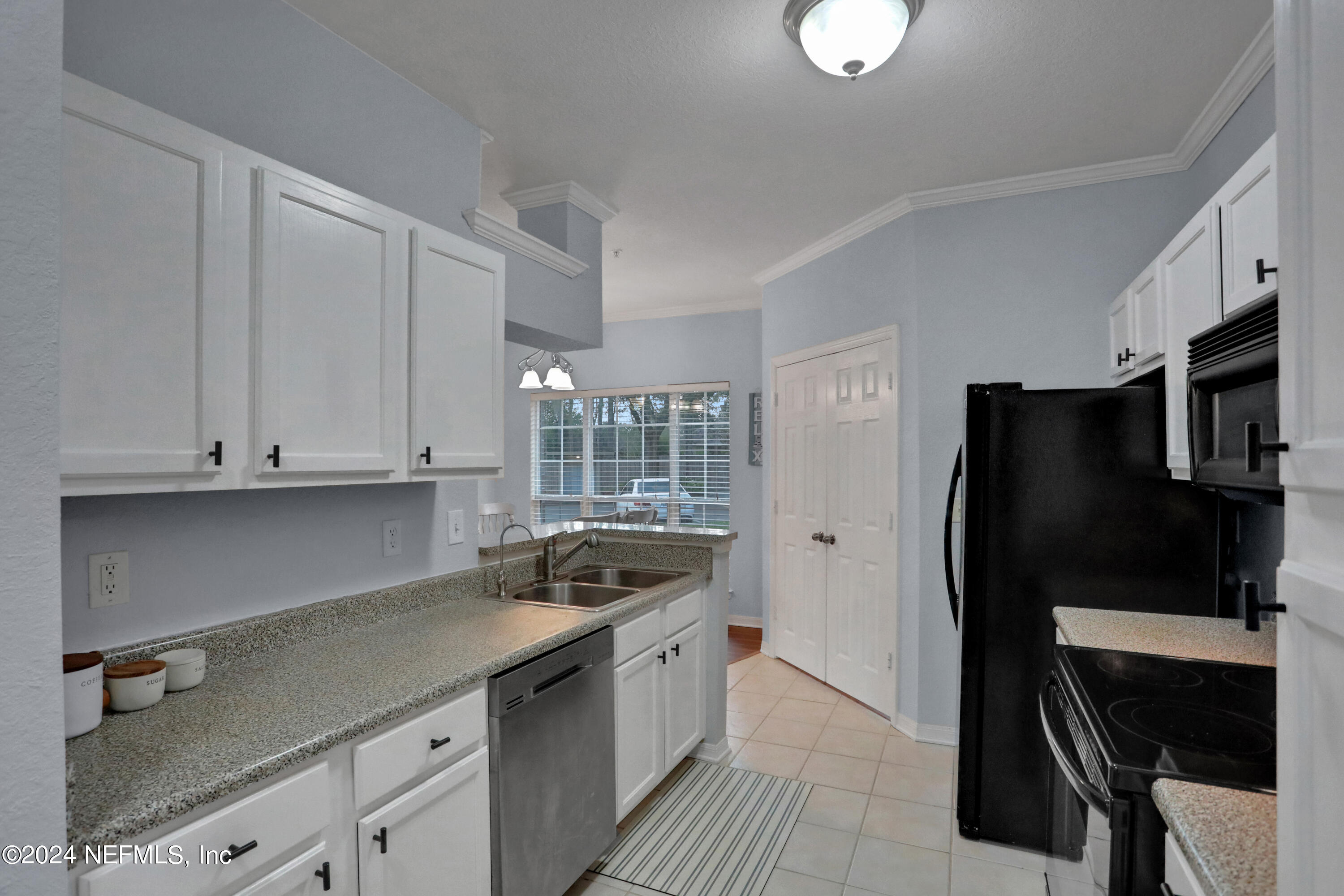 7800 POINT MEADOWS Drive, 1111