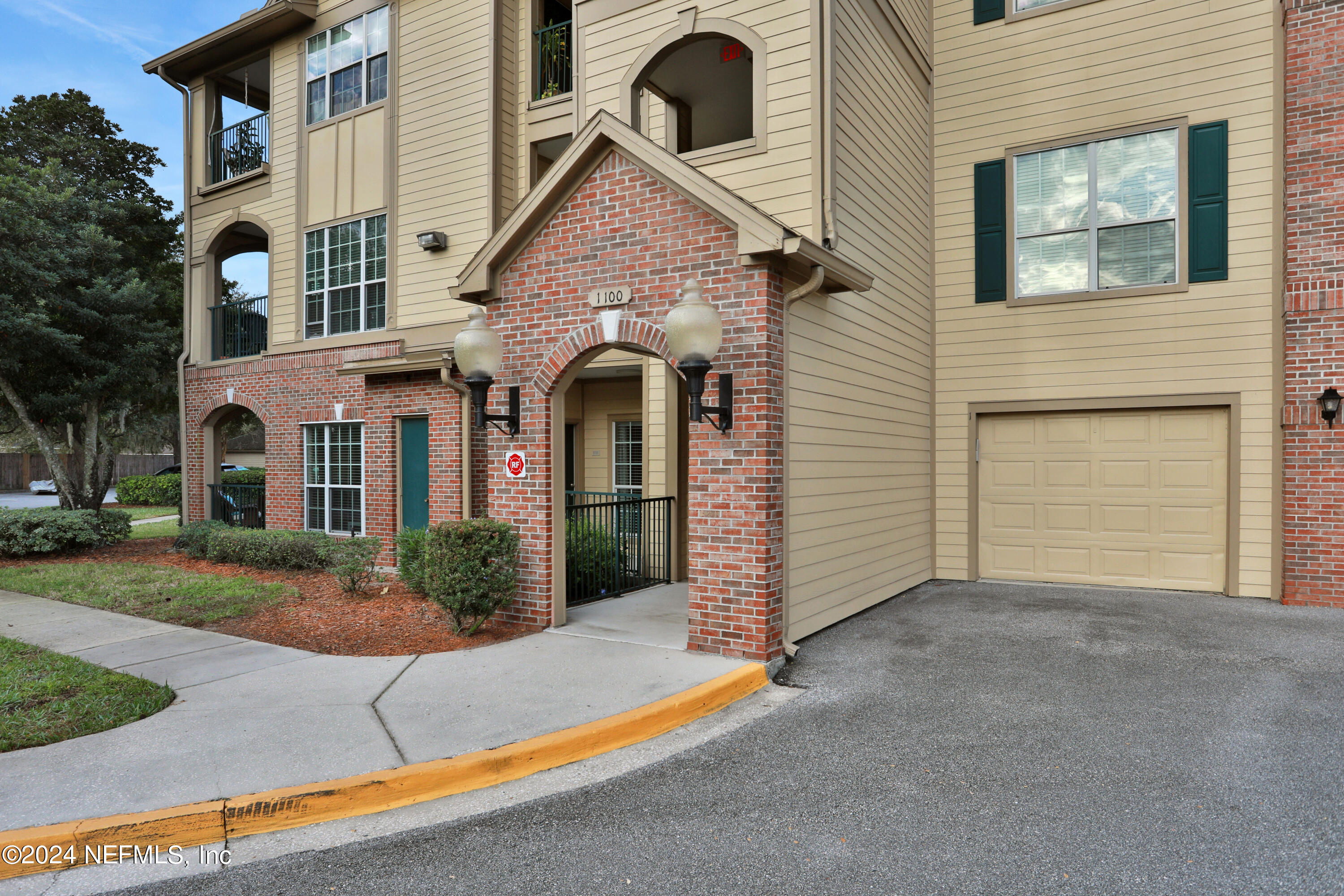 7800 POINT MEADOWS Drive, 1111