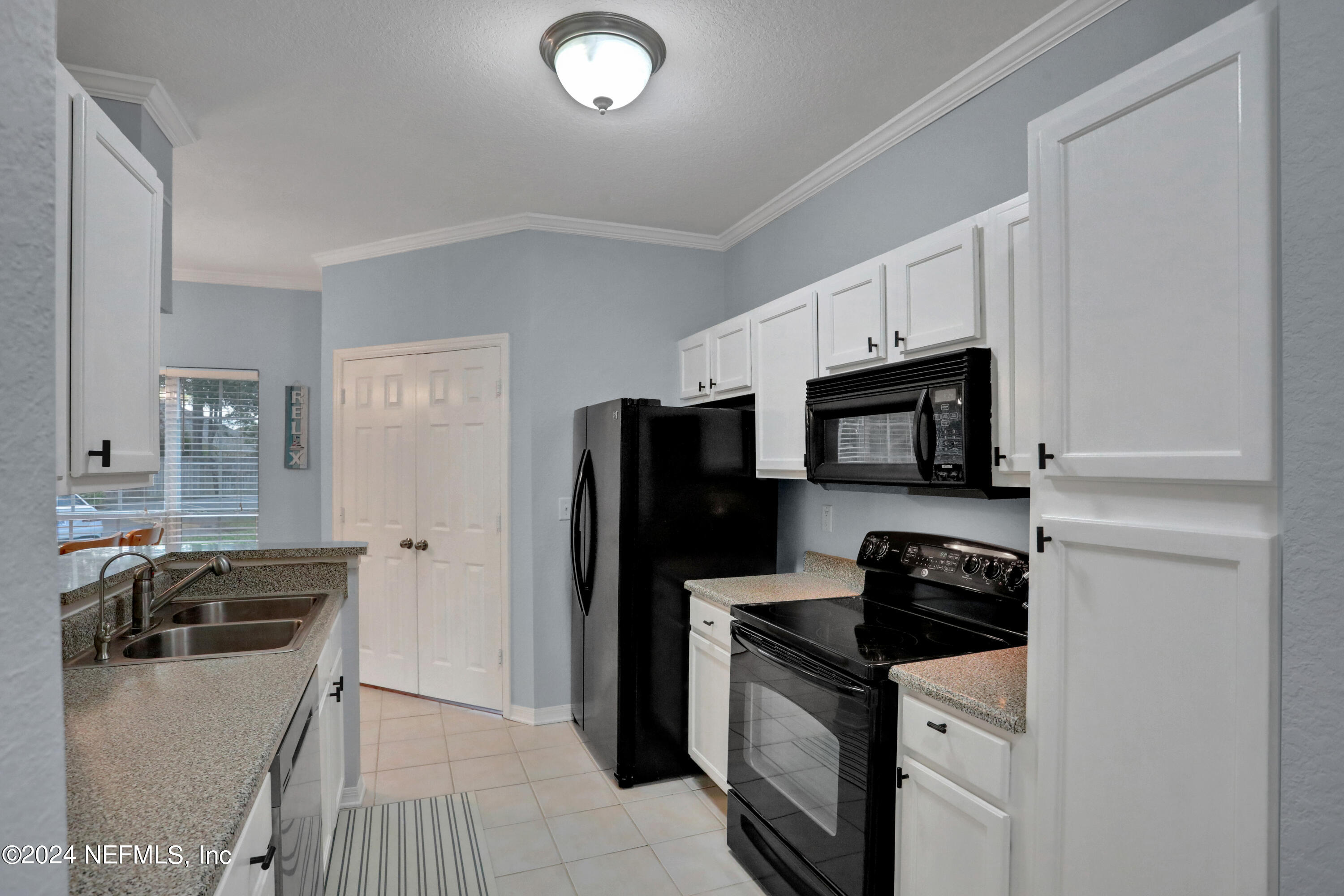 7800 POINT MEADOWS Drive, 1111