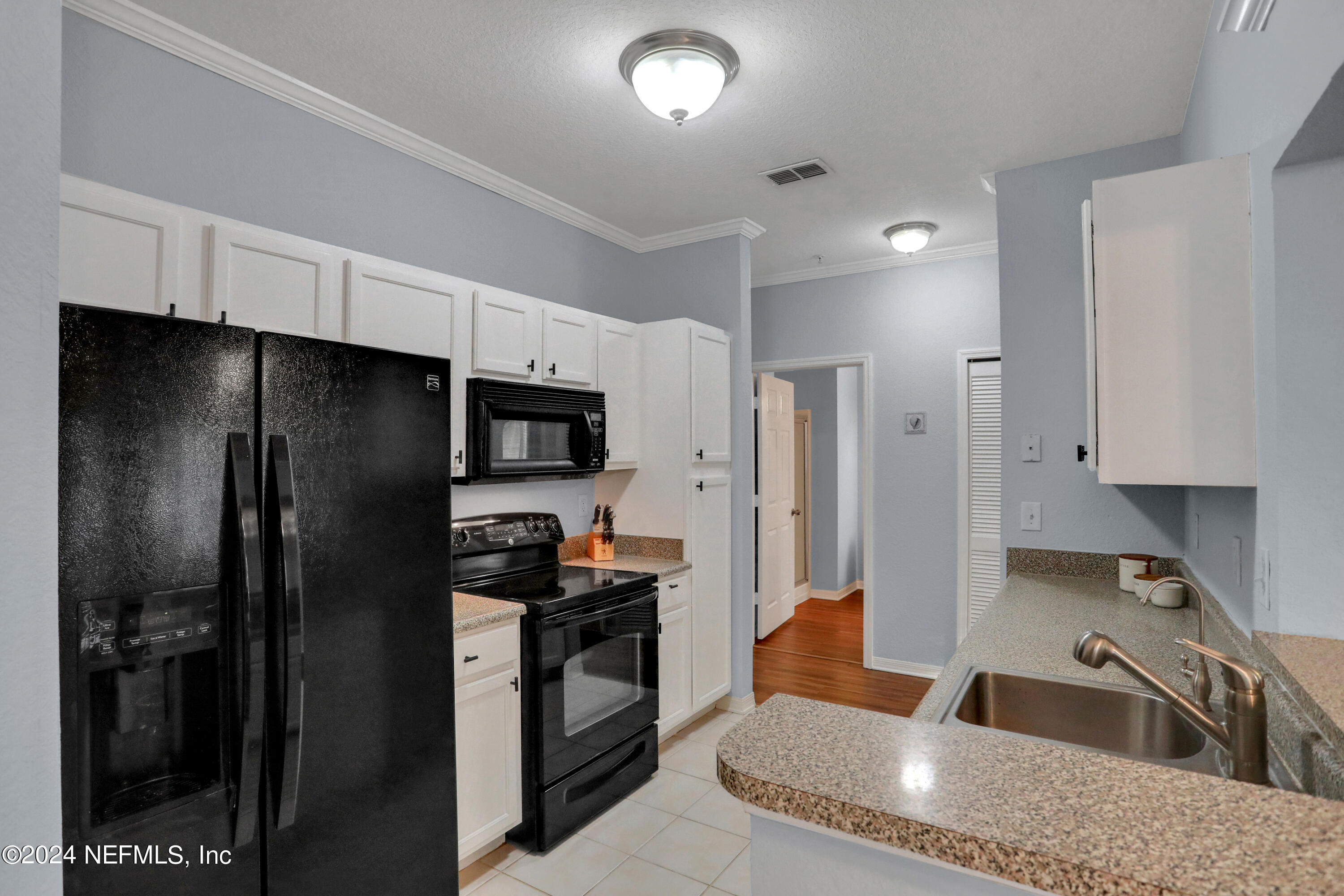 7800 POINT MEADOWS Drive, 1111