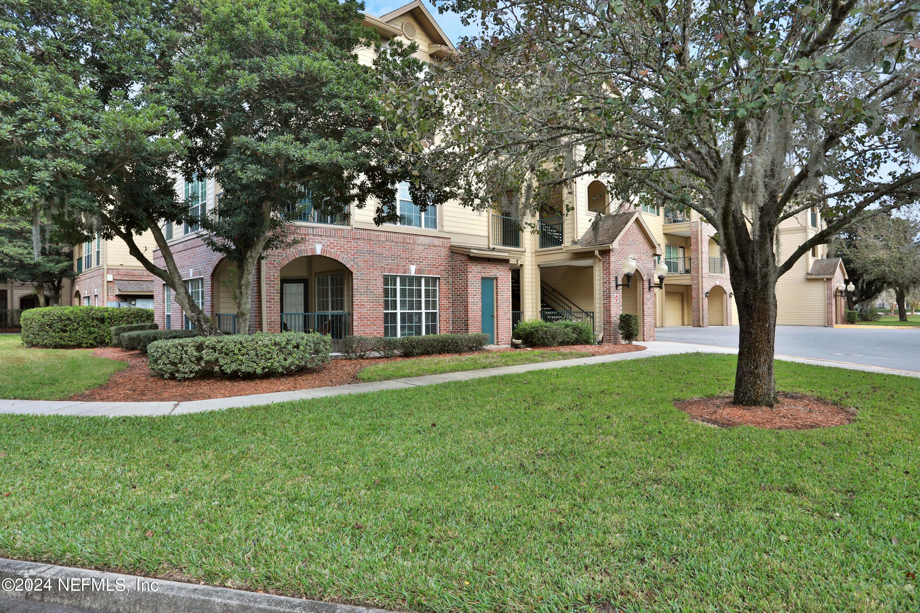 7800 POINT MEADOWS Drive, 1111
