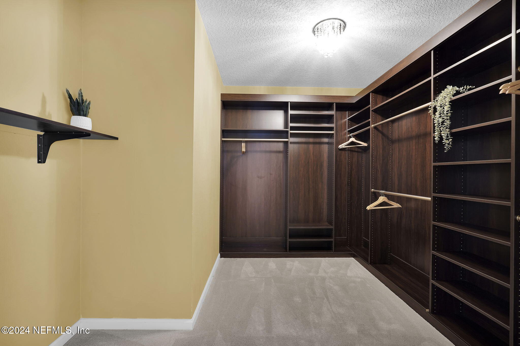 127 CAPTIVA Drive