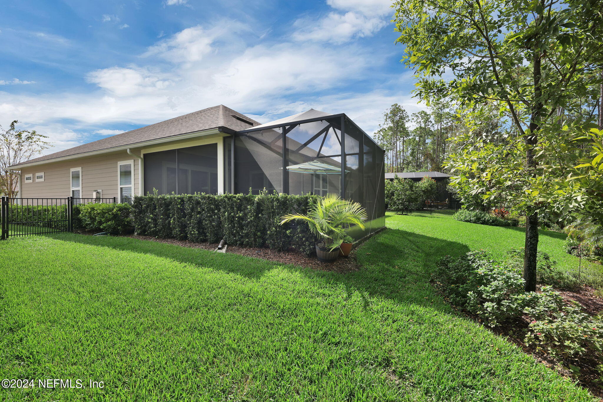 94 FESTING GROVE Drive