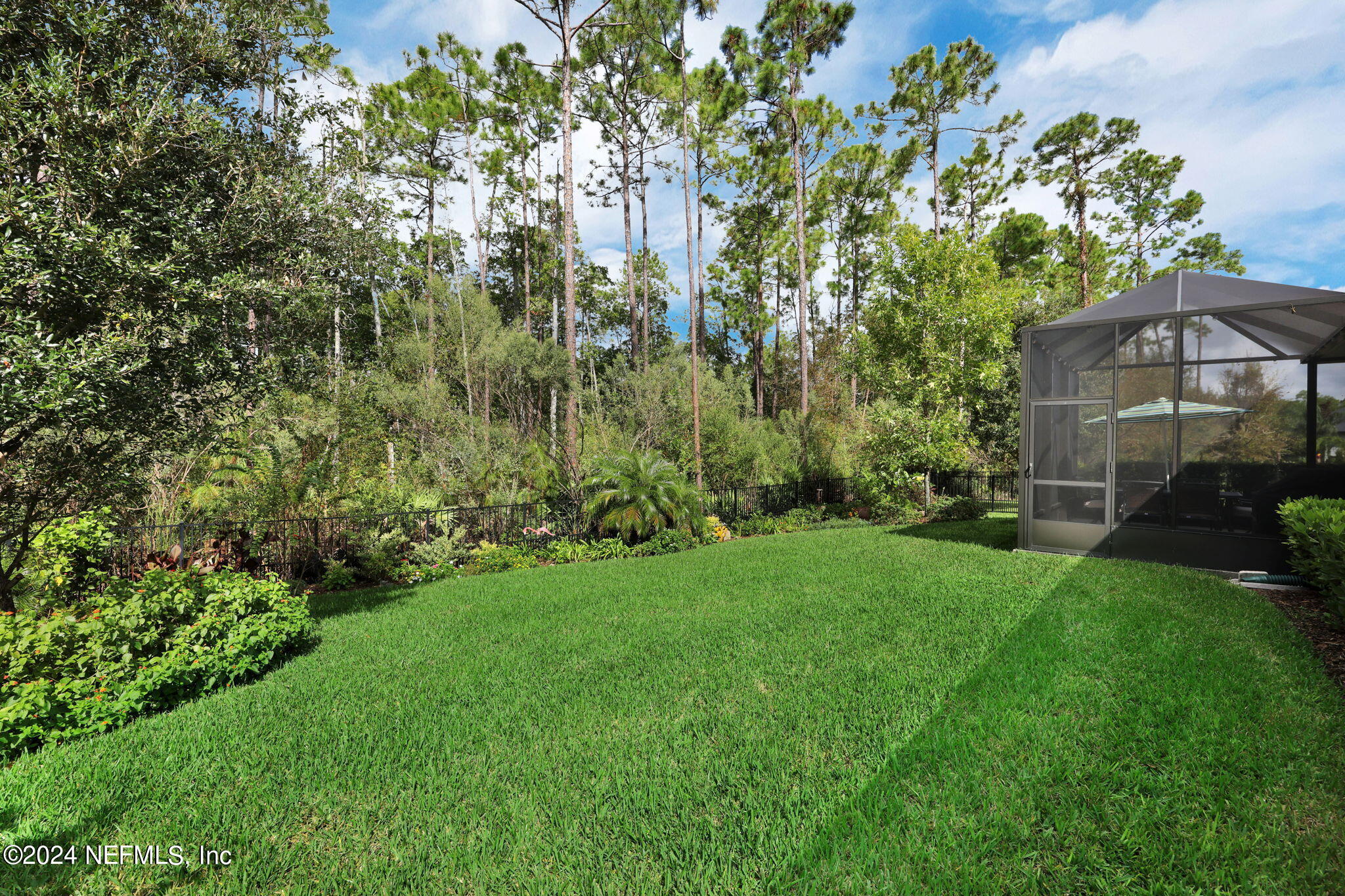 94 FESTING GROVE Drive