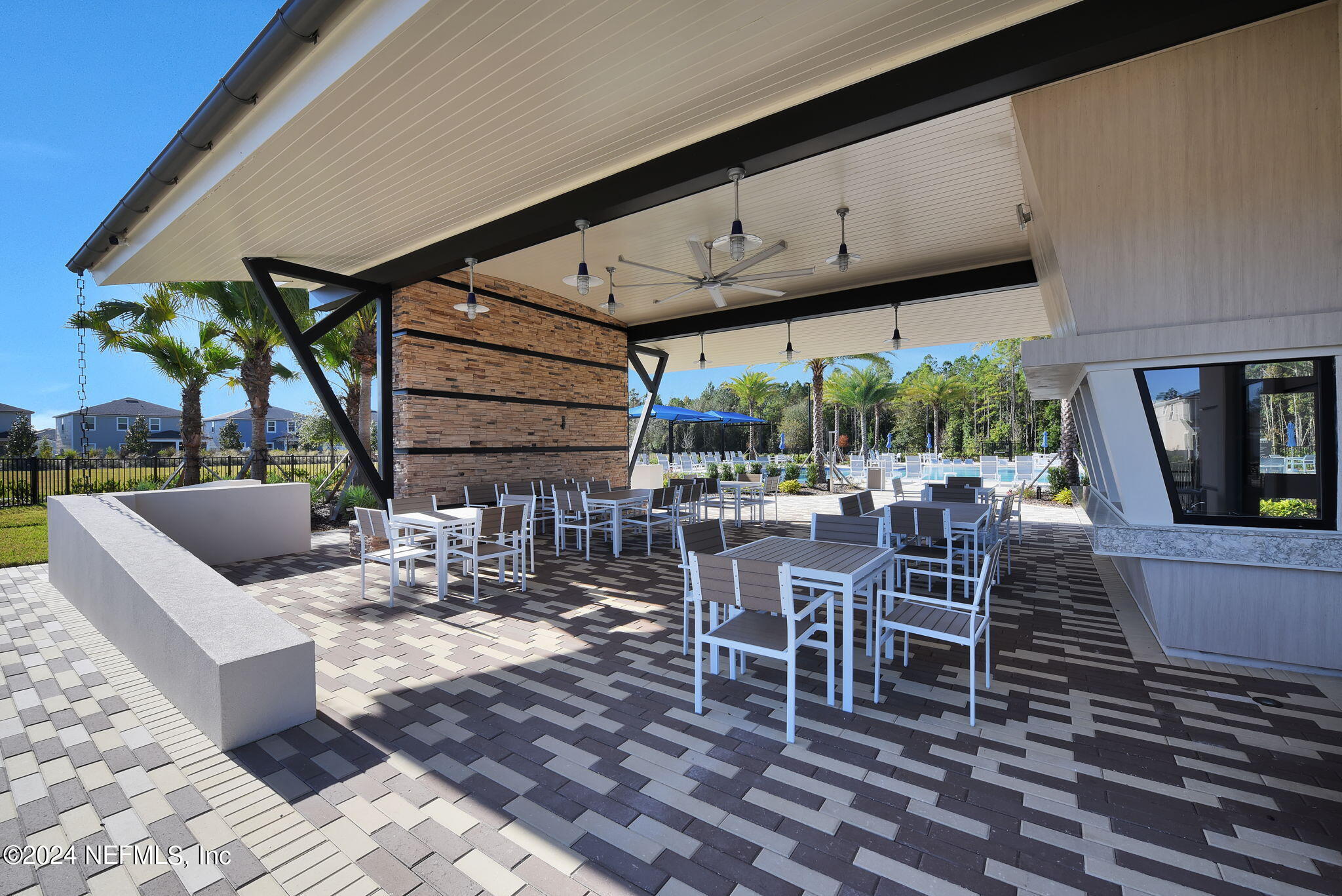 13148 HOLSINGER Boulevard