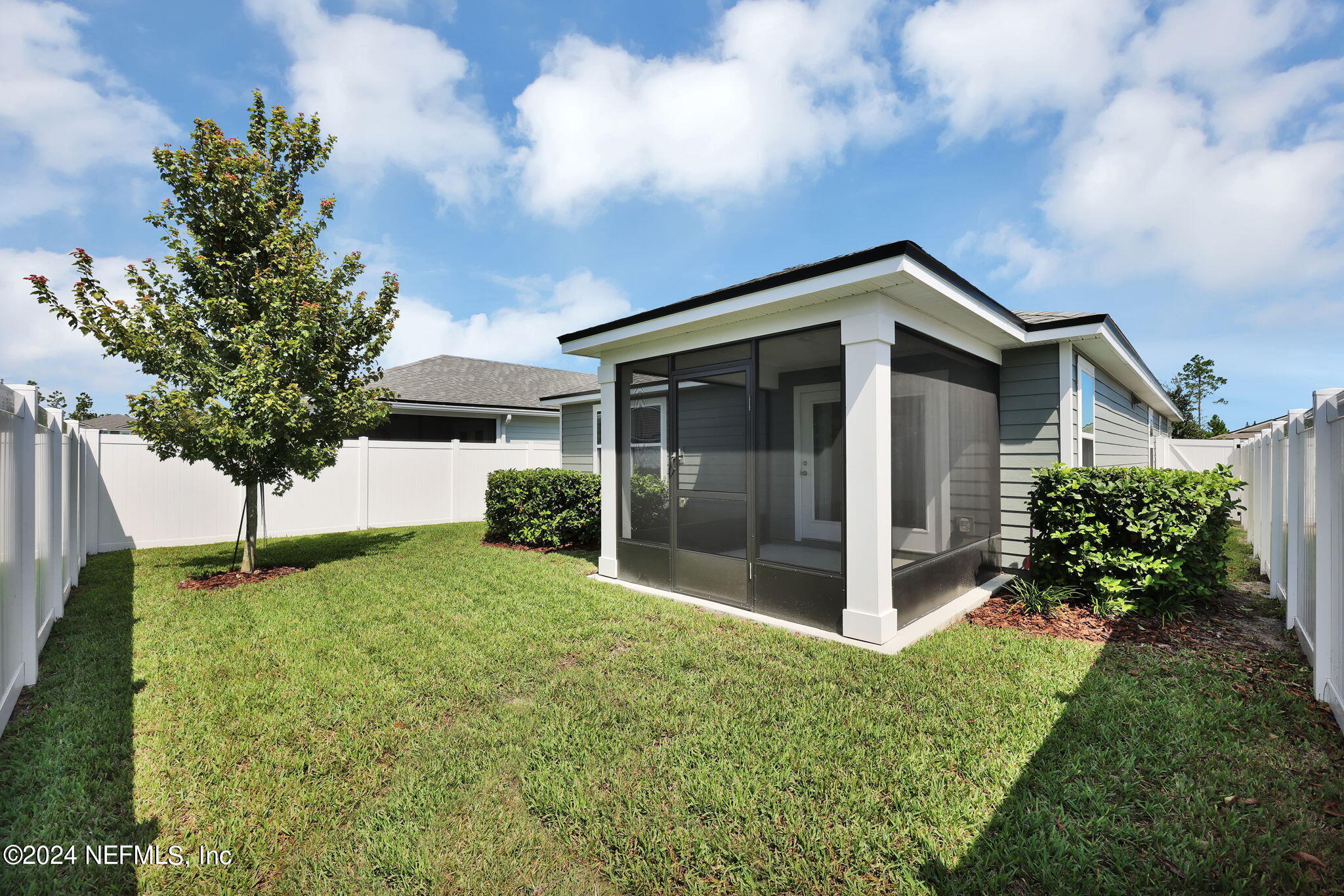 13148 HOLSINGER Boulevard