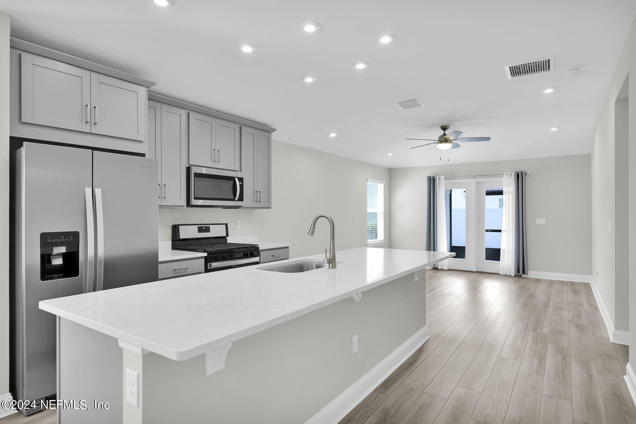 13148 HOLSINGER Boulevard