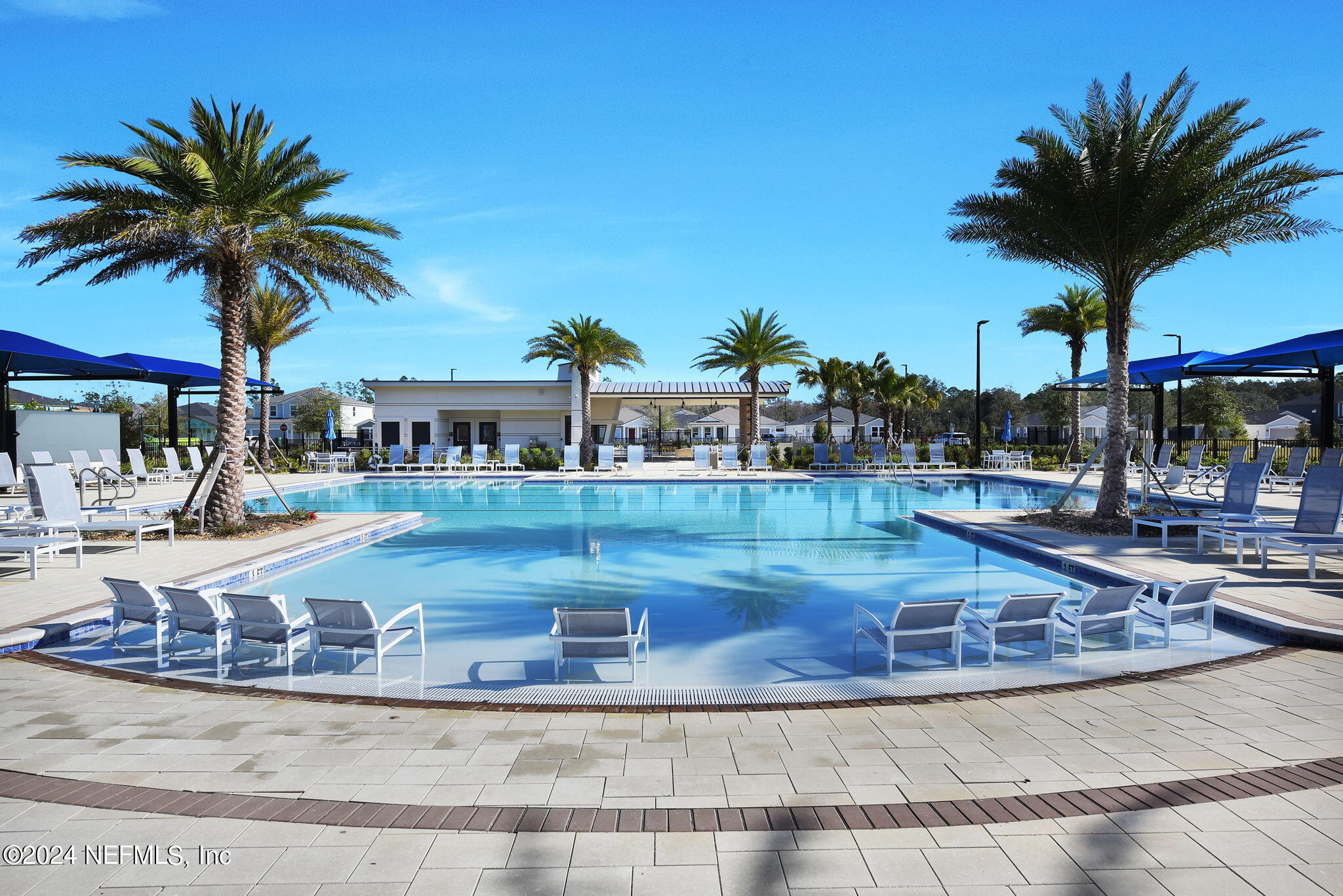 13148 HOLSINGER Boulevard