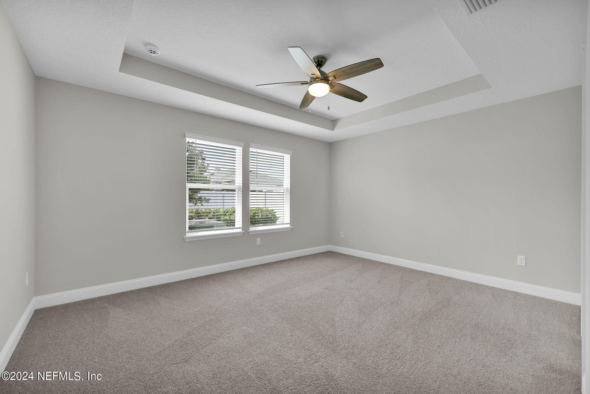 13148 HOLSINGER Boulevard