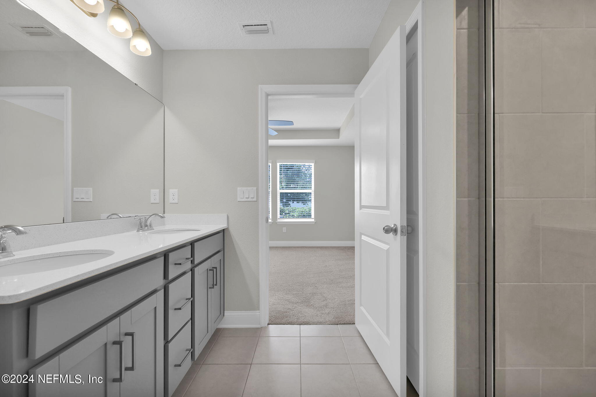 13148 HOLSINGER Boulevard