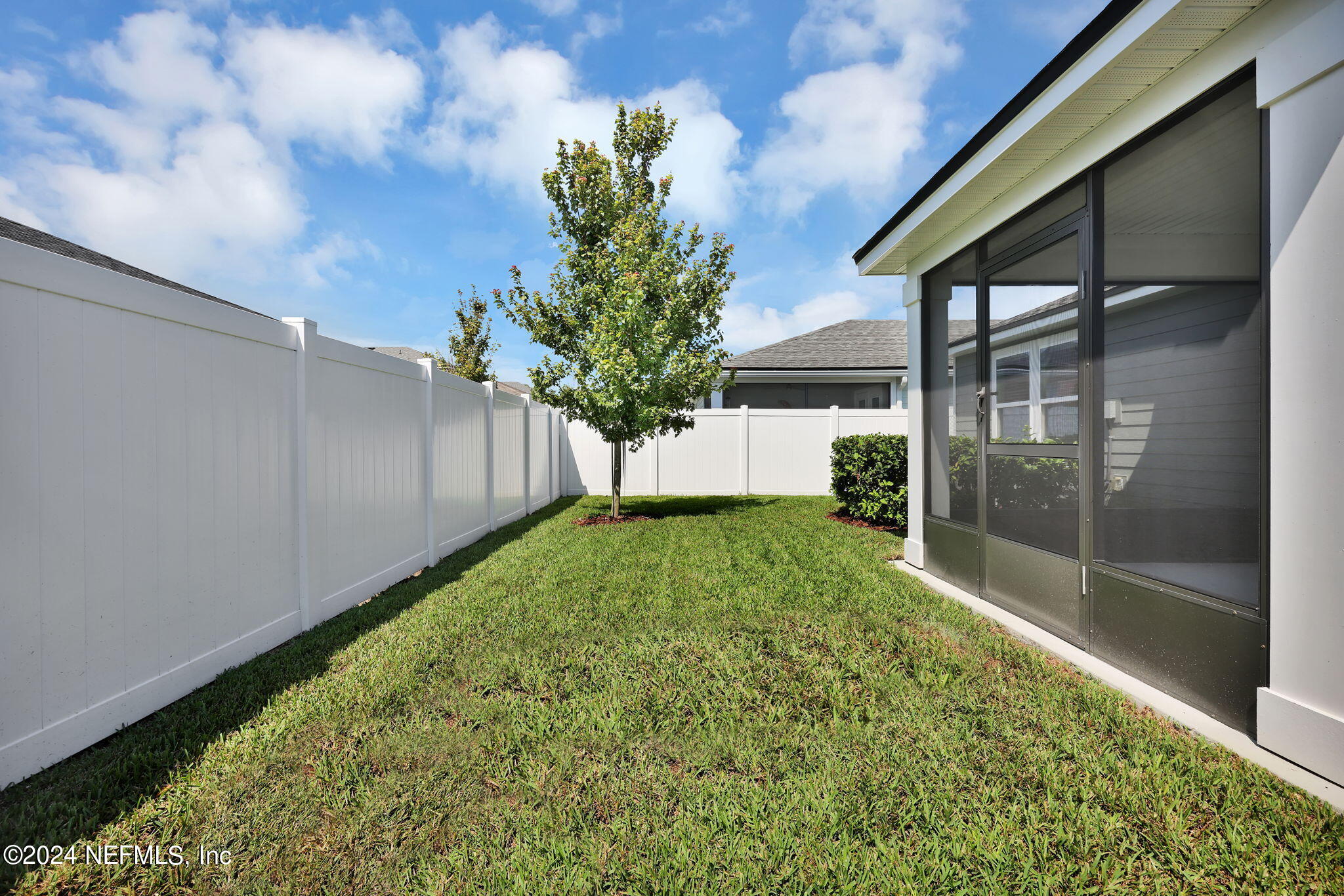 13148 HOLSINGER Boulevard