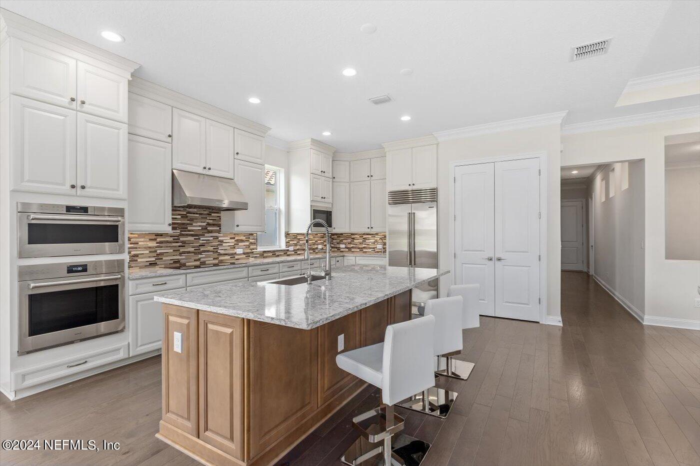 2646 CASSIA Lane