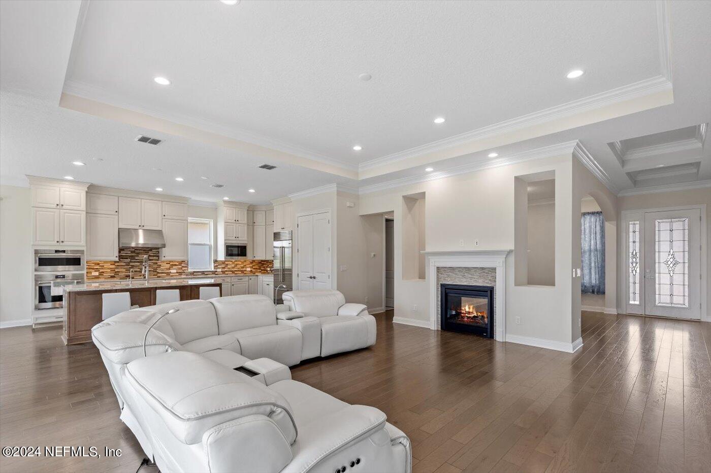 2646 CASSIA Lane