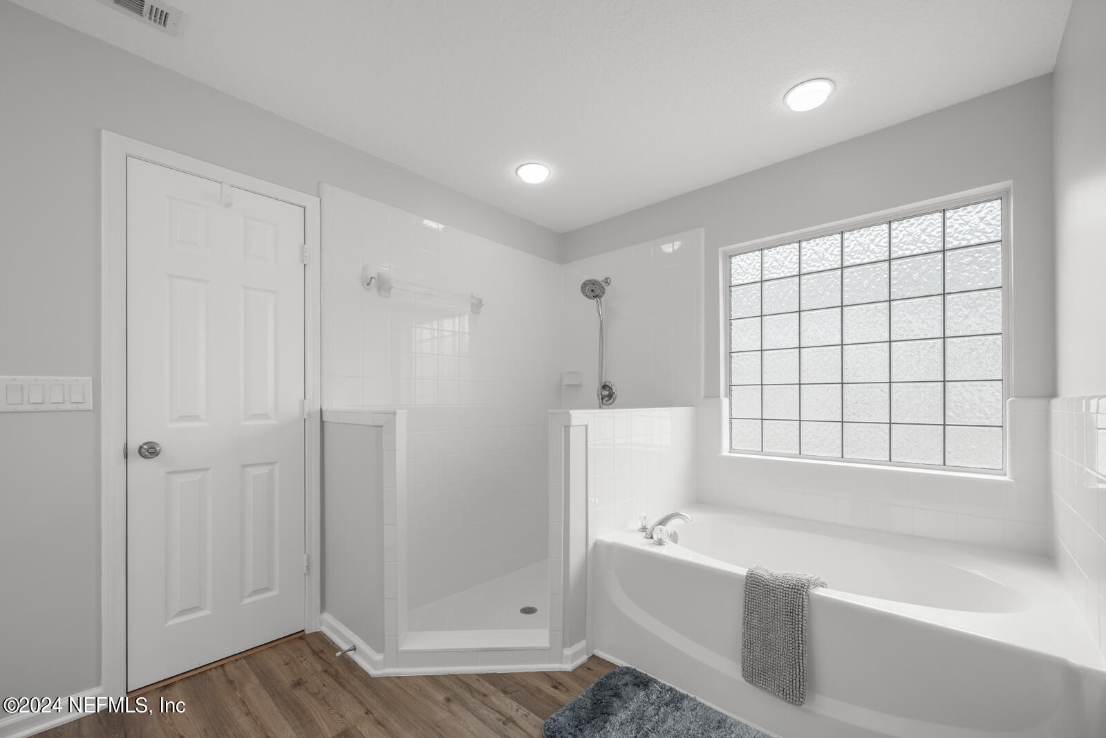 1285 WATERFALL Drive