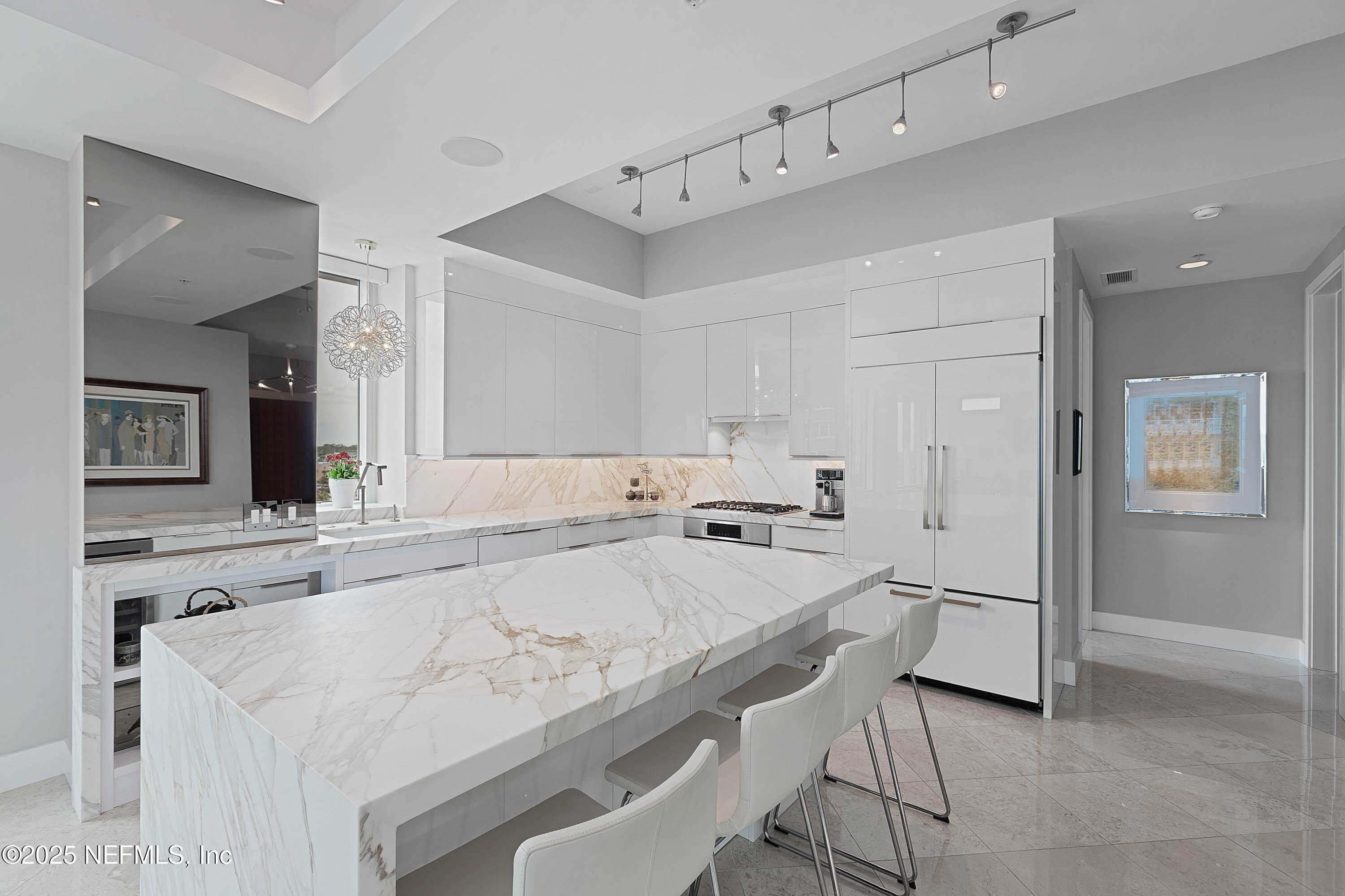 123 S 1ST Street, 701