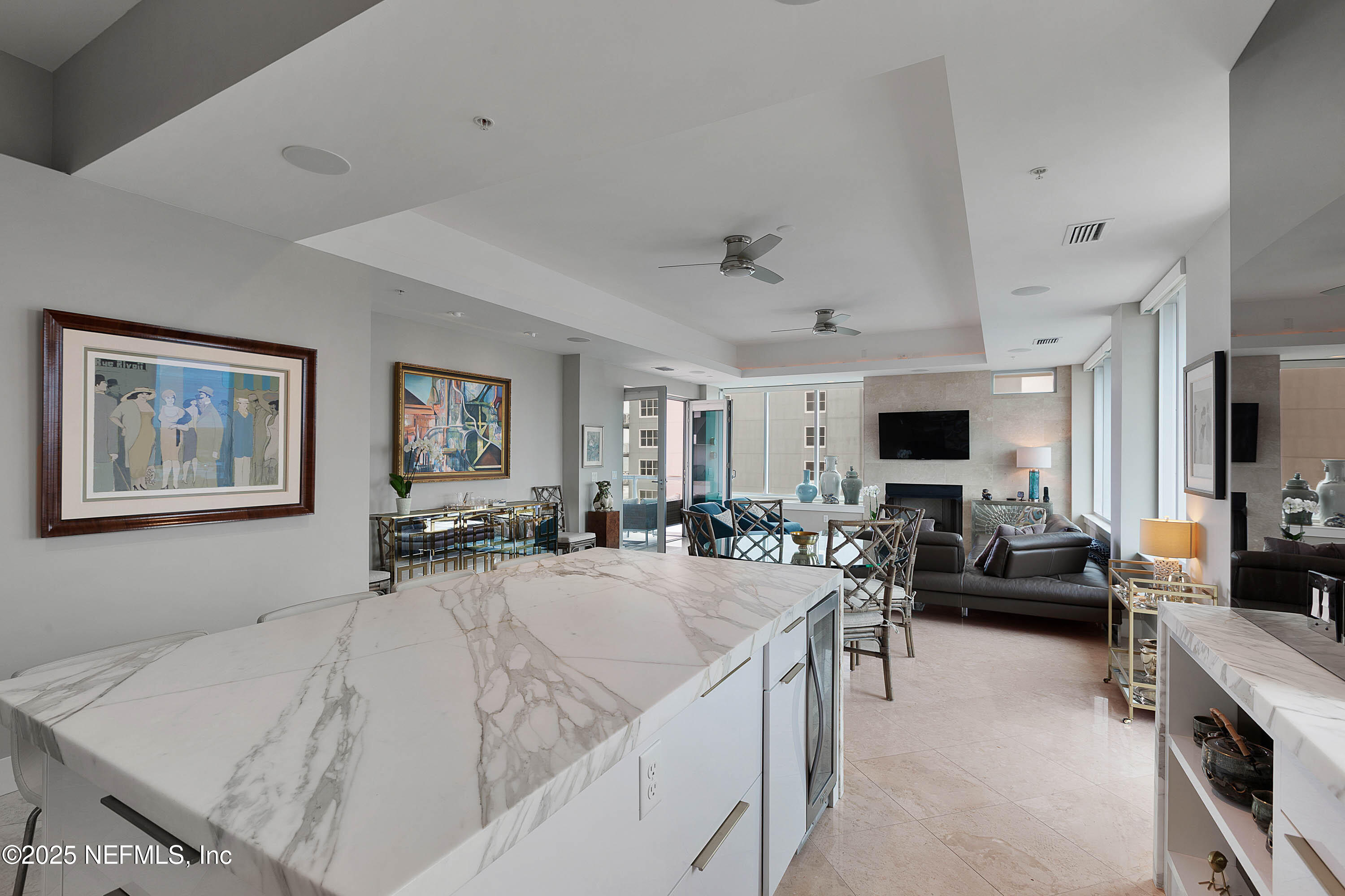123 S 1ST Street, 701