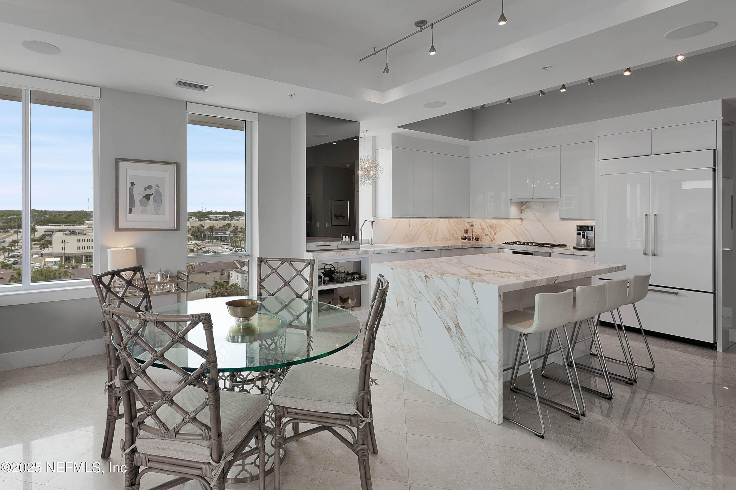 123 S 1ST Street, 701