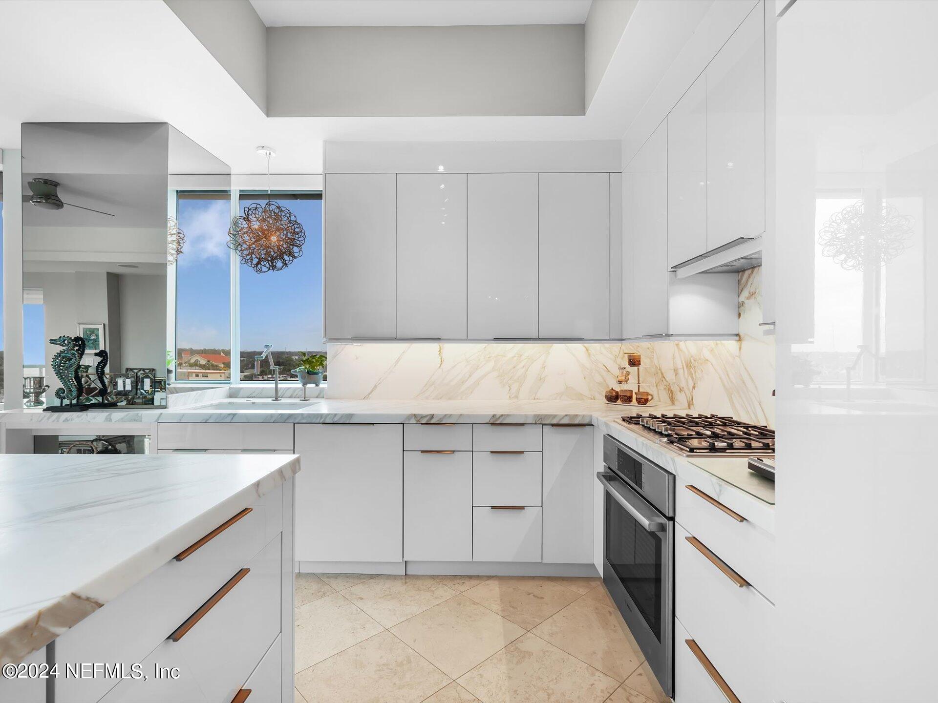 123 S 1ST Street, 701