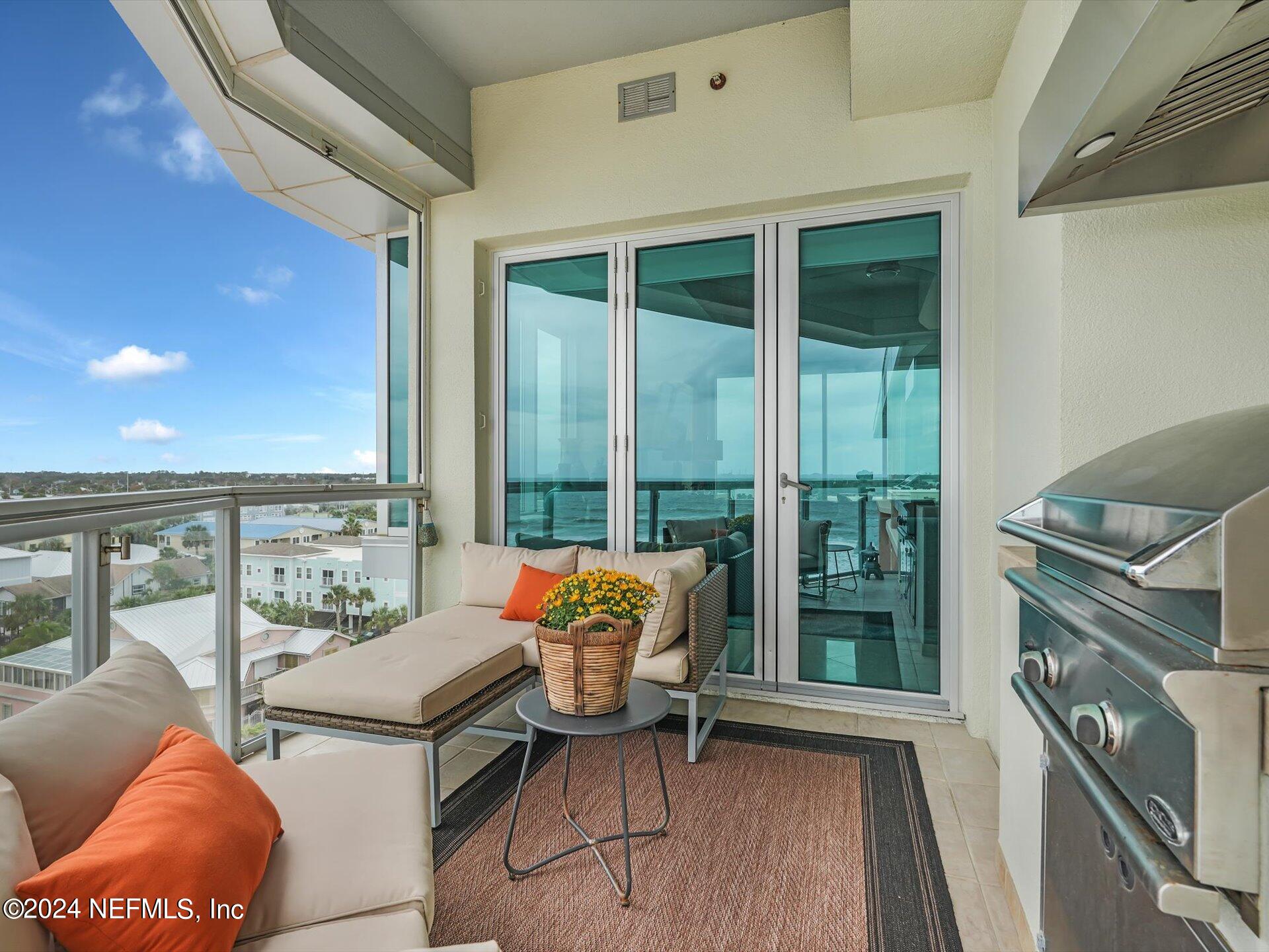 123 S 1ST Street, 701
