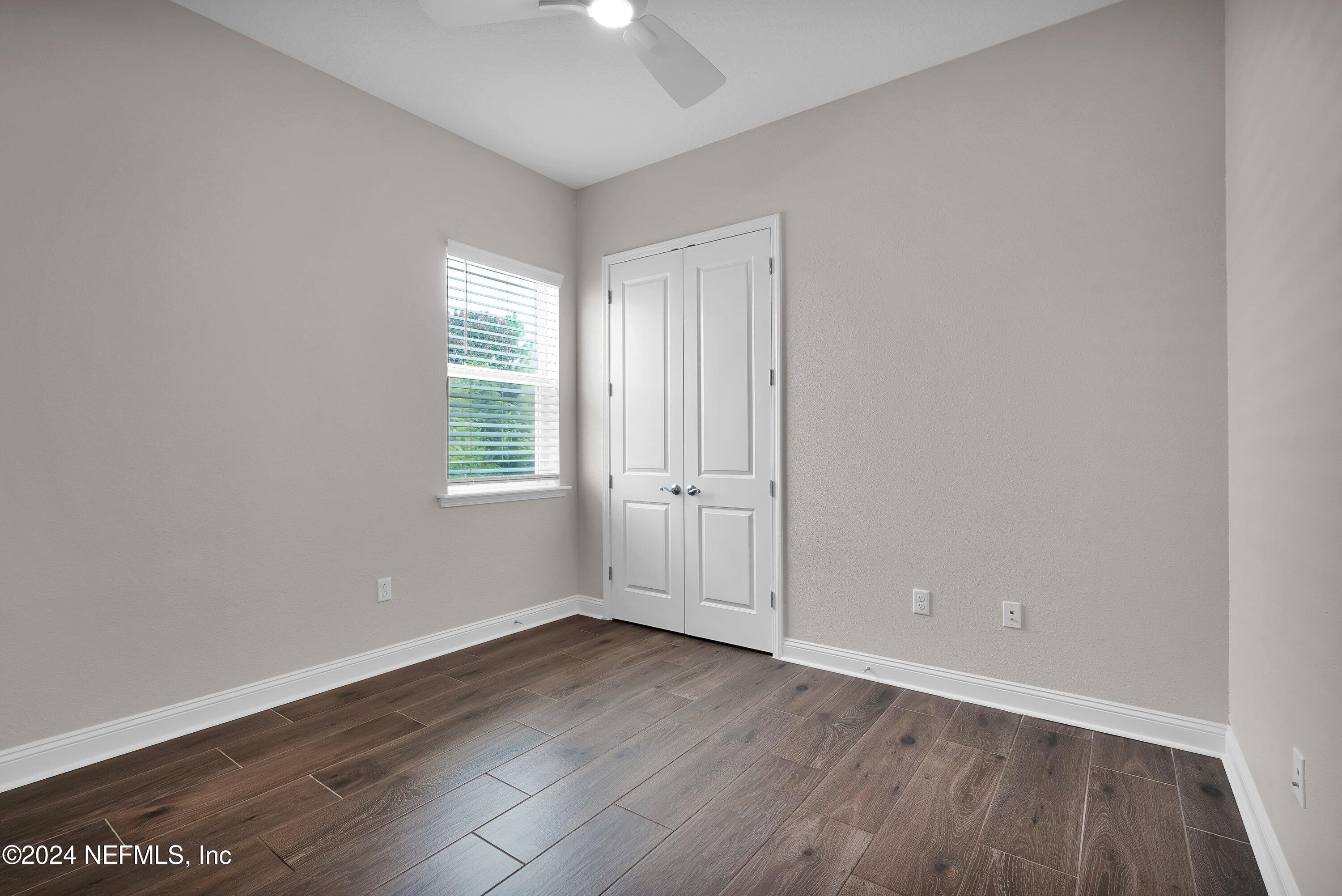 244 VISTA LAKE Circle